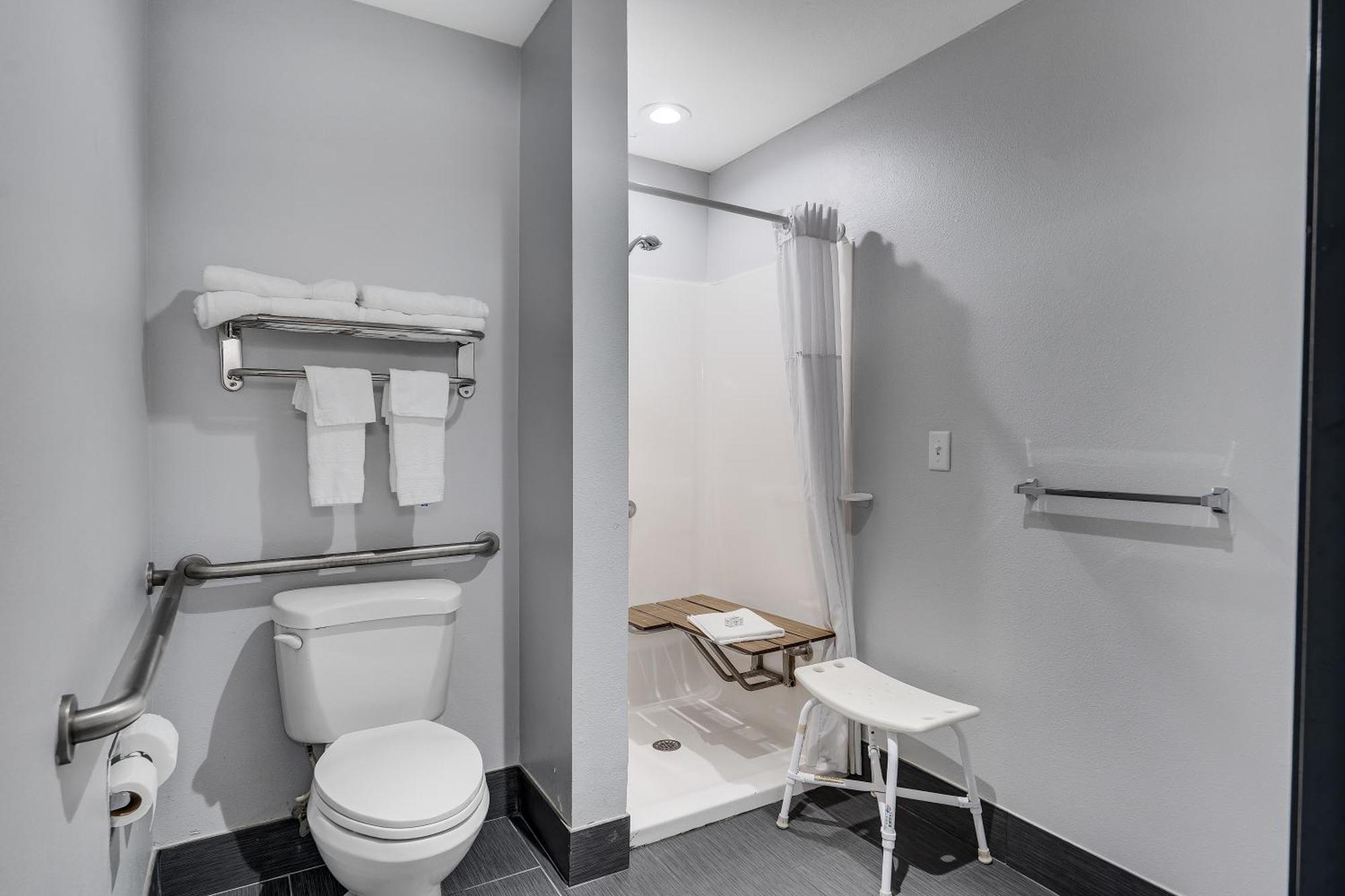 2 Queen Bed, Mobility Accessible Room, Roll-In Shower, Non-Smoking