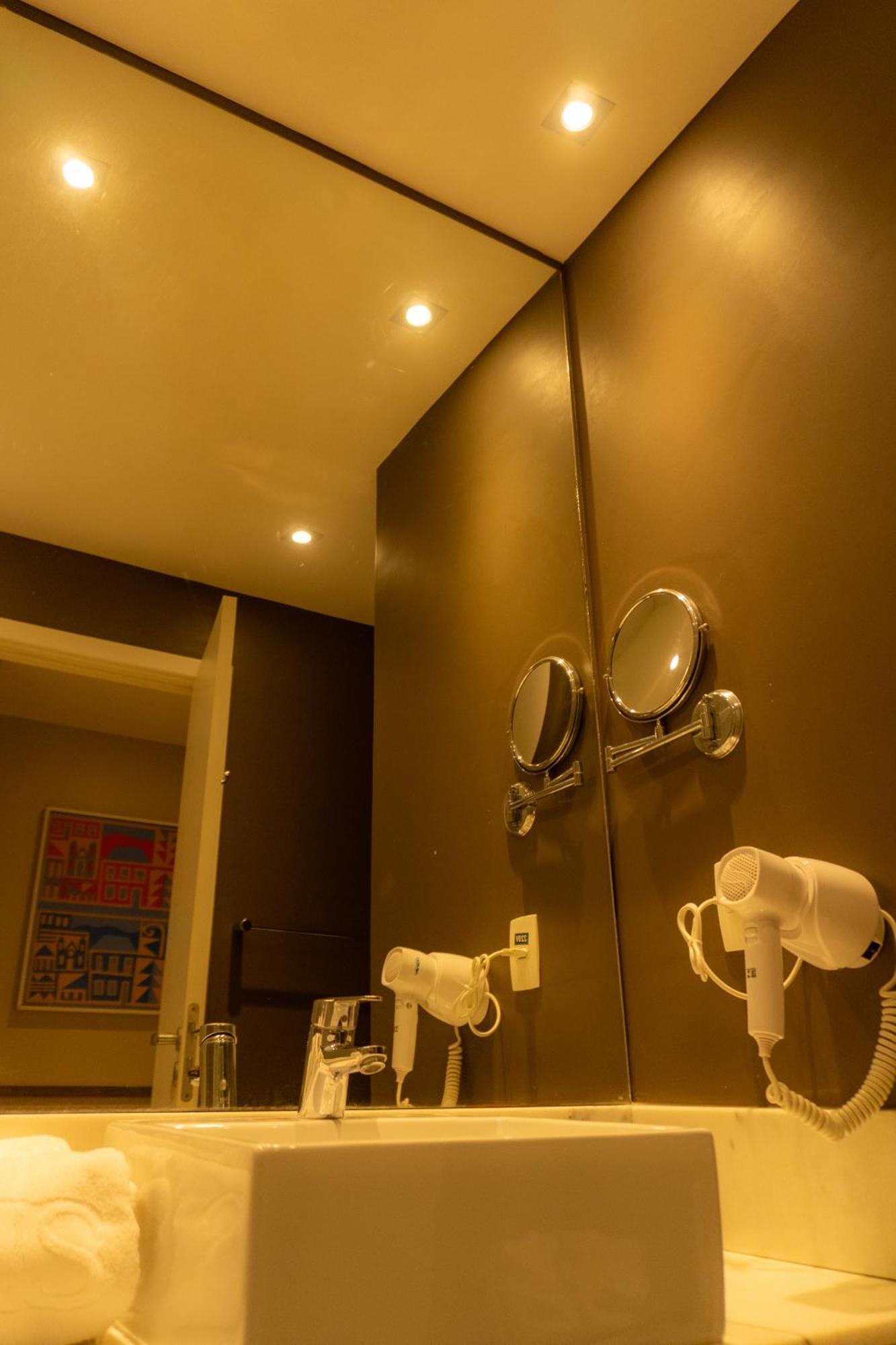 Quarto Superior com 2 Camas de Solteiro