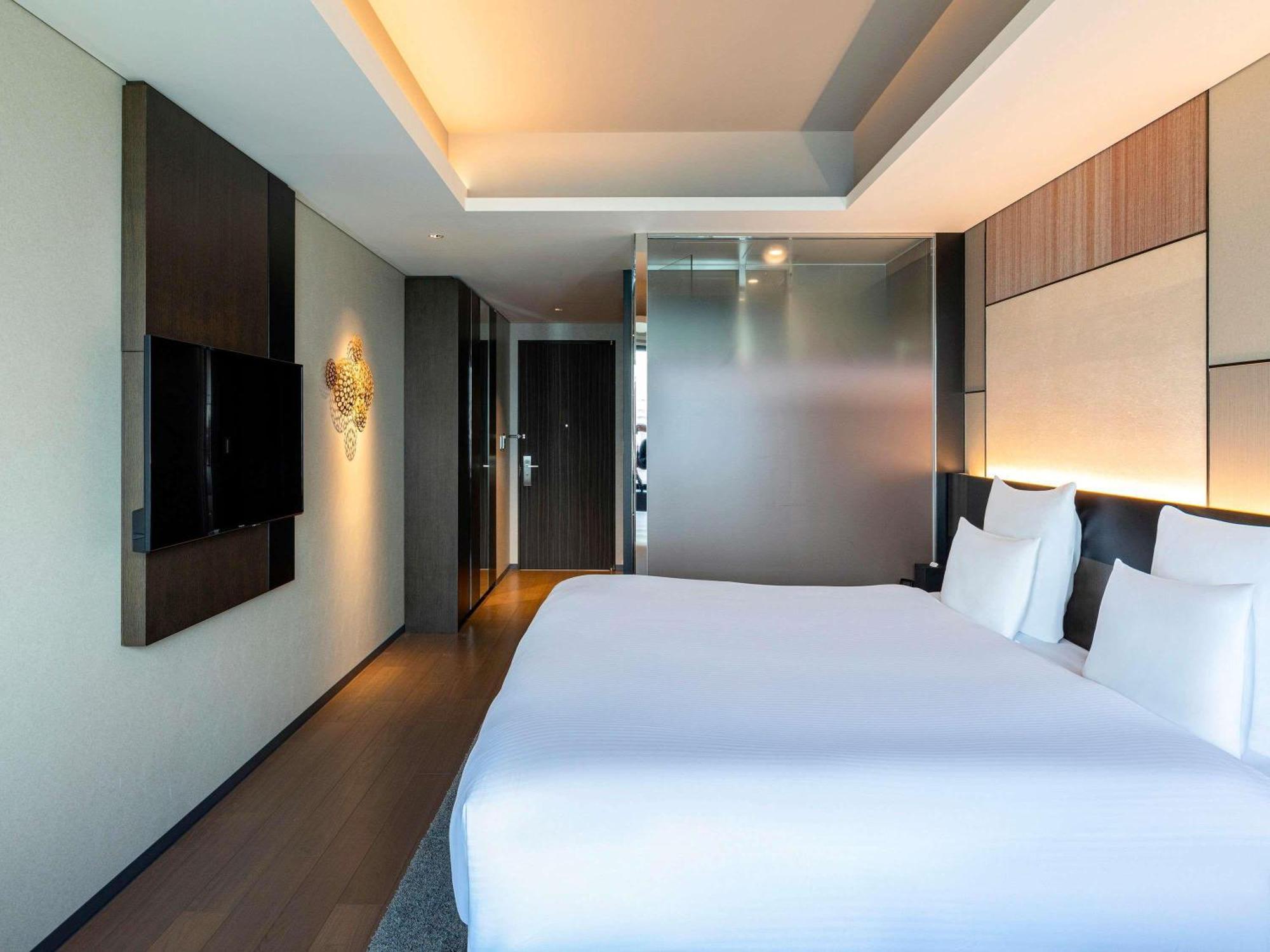 Chambre Lit King-Size de Luxe Exécutive avec Accès au Salon