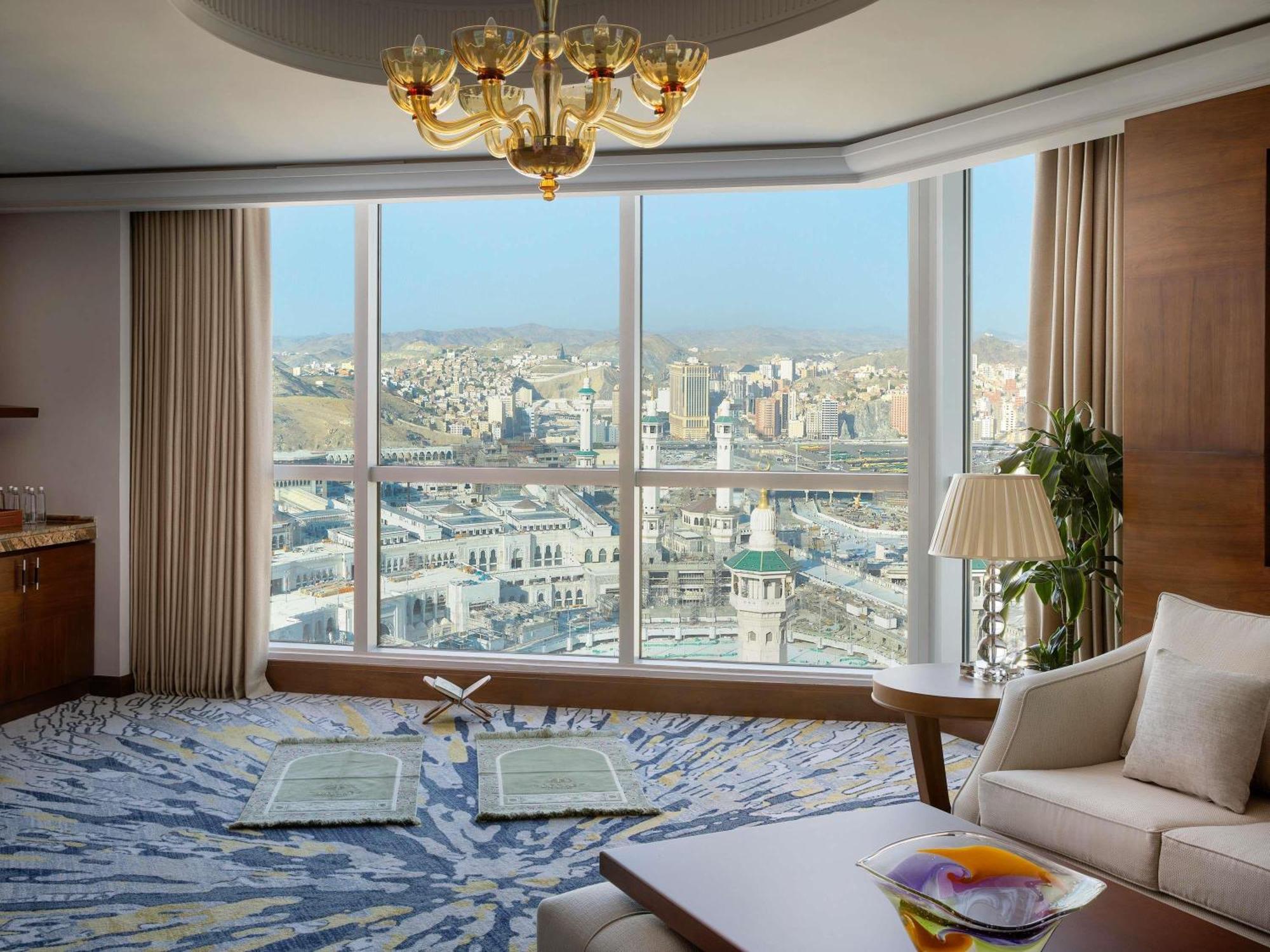 Royal Two-Bedroom Suite Partial Kaaba View,1717043385:JPEG