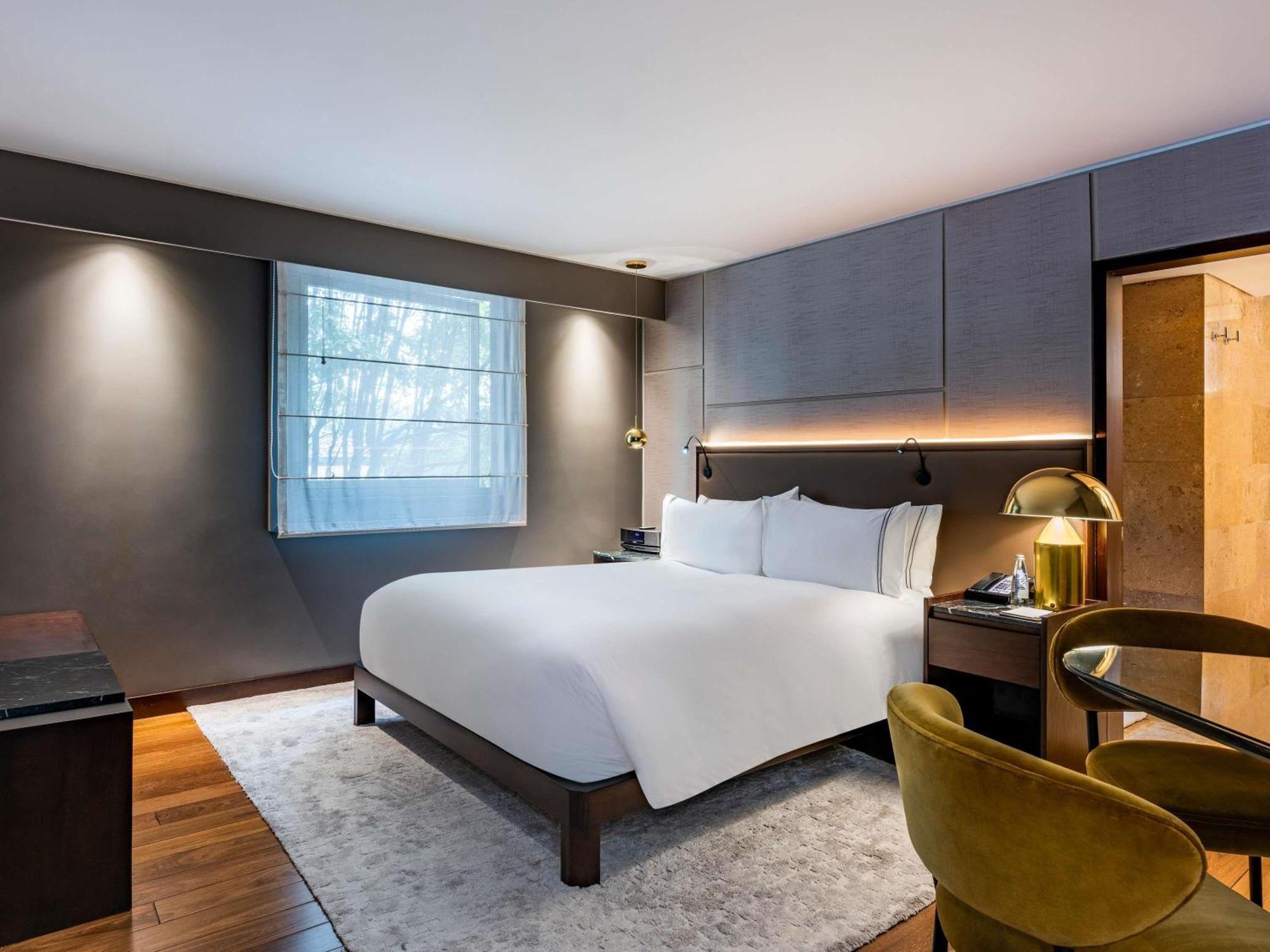 Chambre Lit Queen-Size Classique