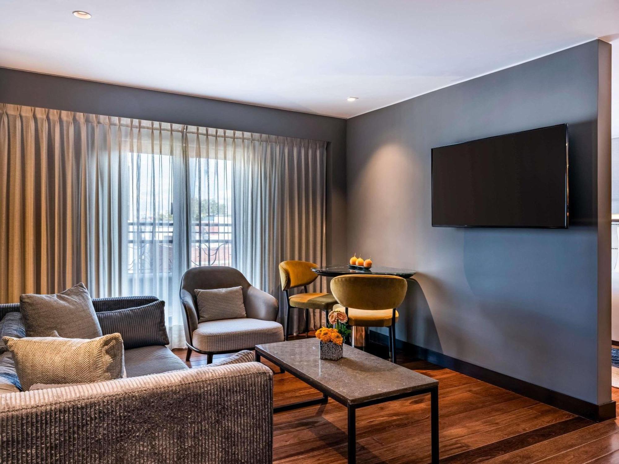 Suite Junior avec Lit King-Size et Canapé-Lit