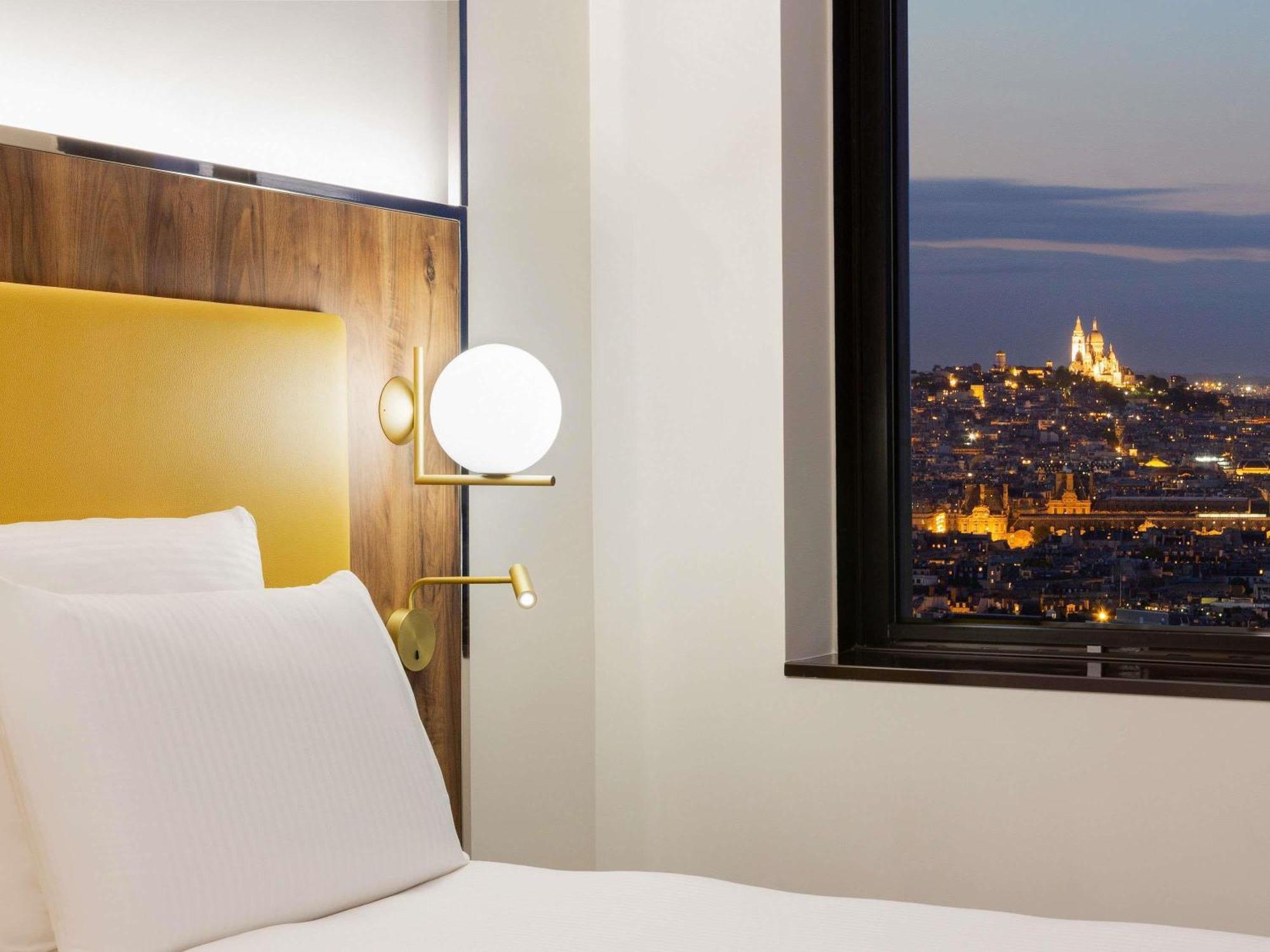 Deluxe Premium Kamer met Kingsize Bed en Uitzicht op de Sacré-Coeur