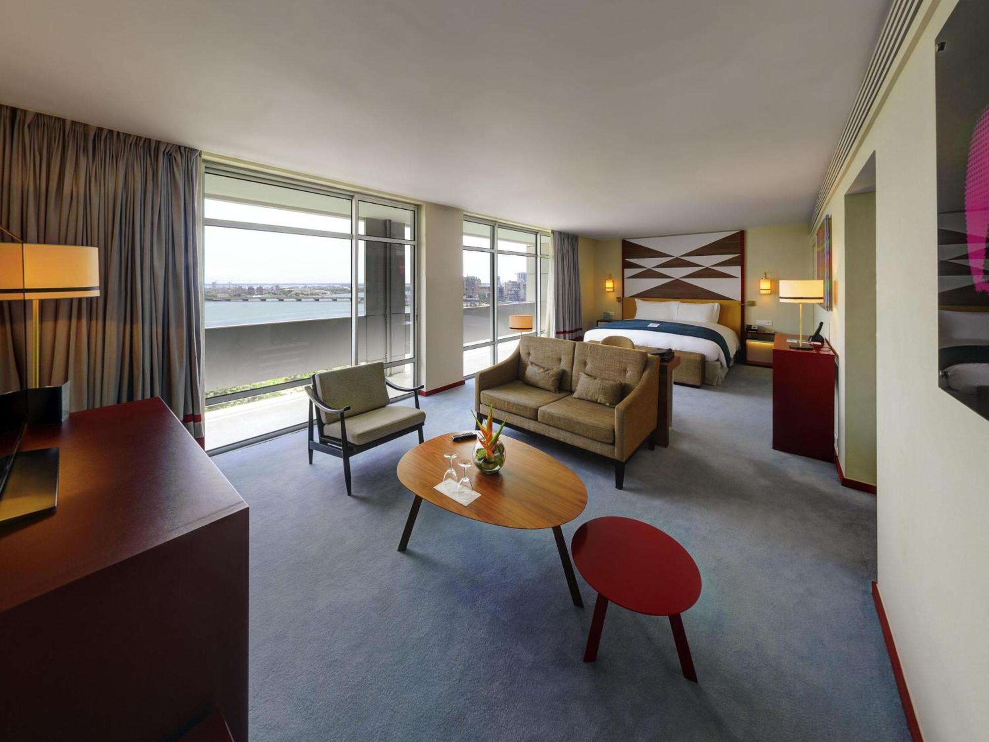 Junior King Suite with Balcony,1717090294:JPEG