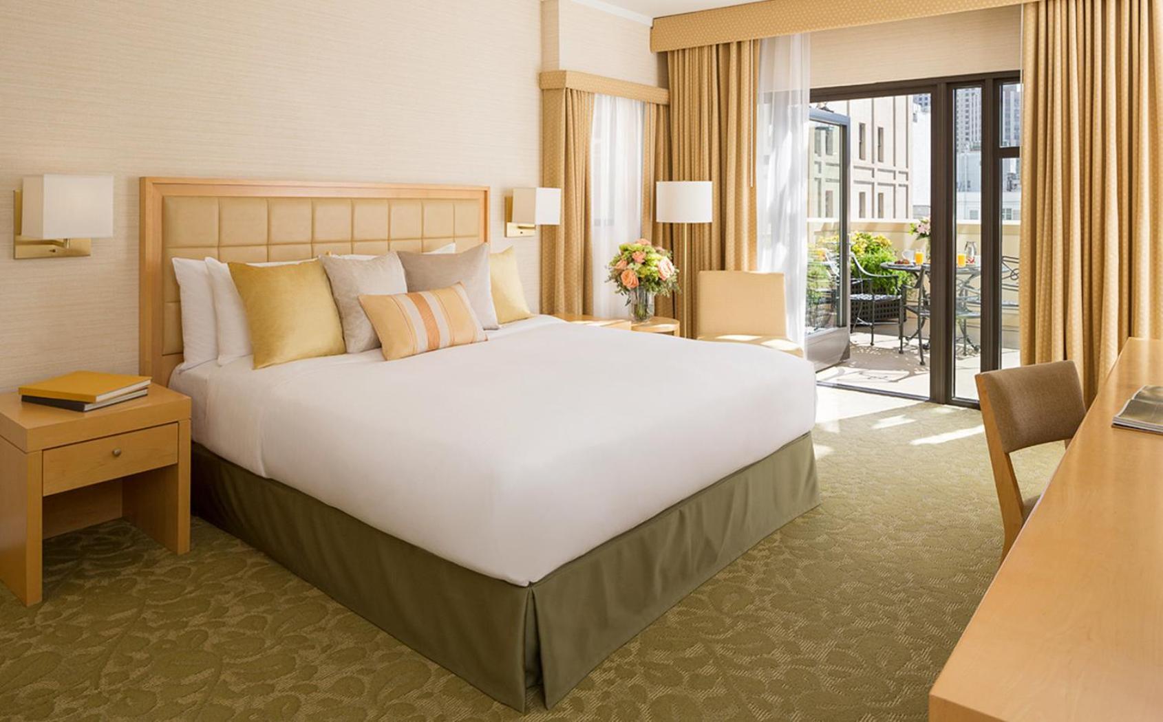 Quarto com Cama King-size e Varanda