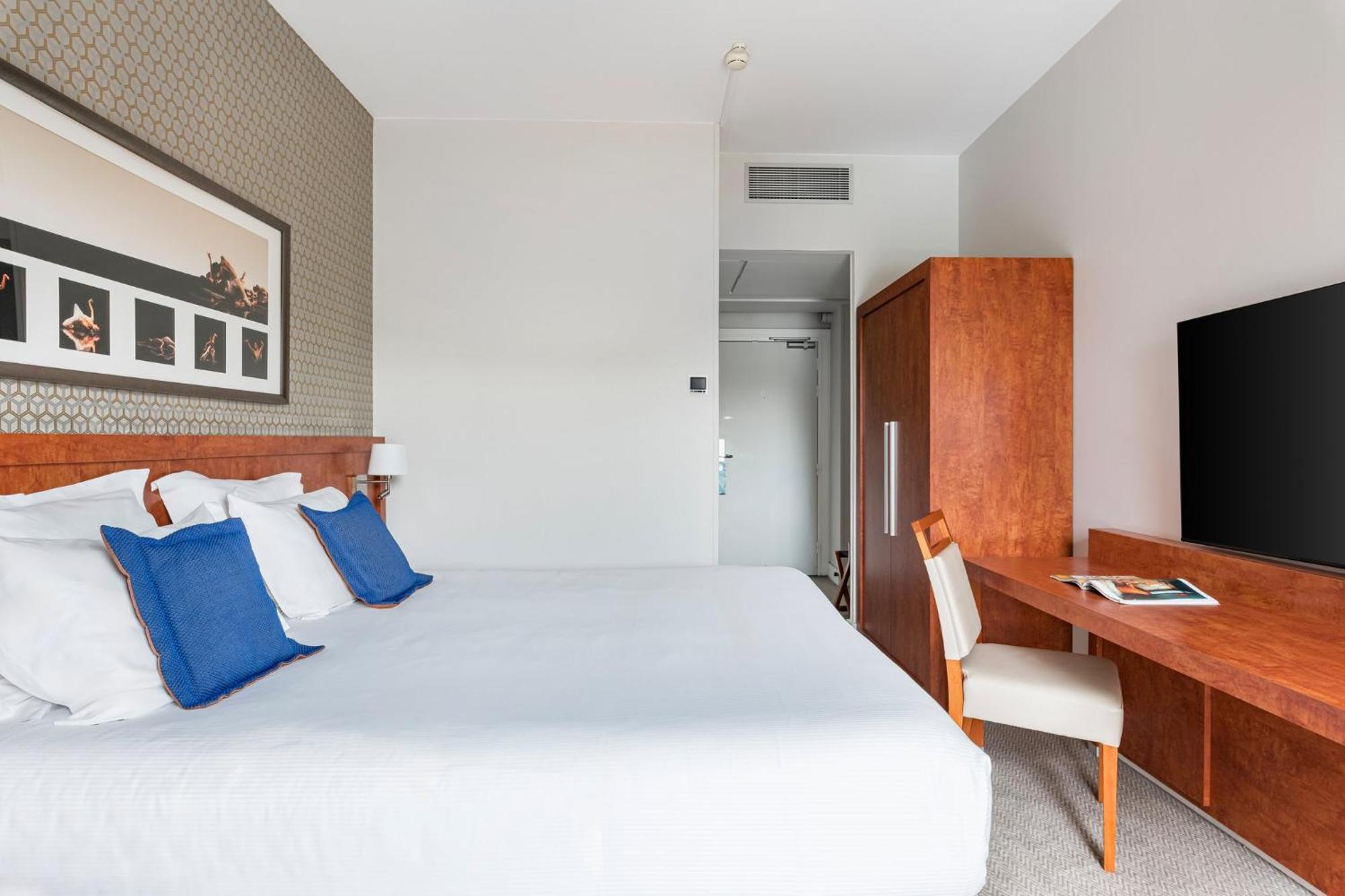Standard Room,1675797207:JPEG