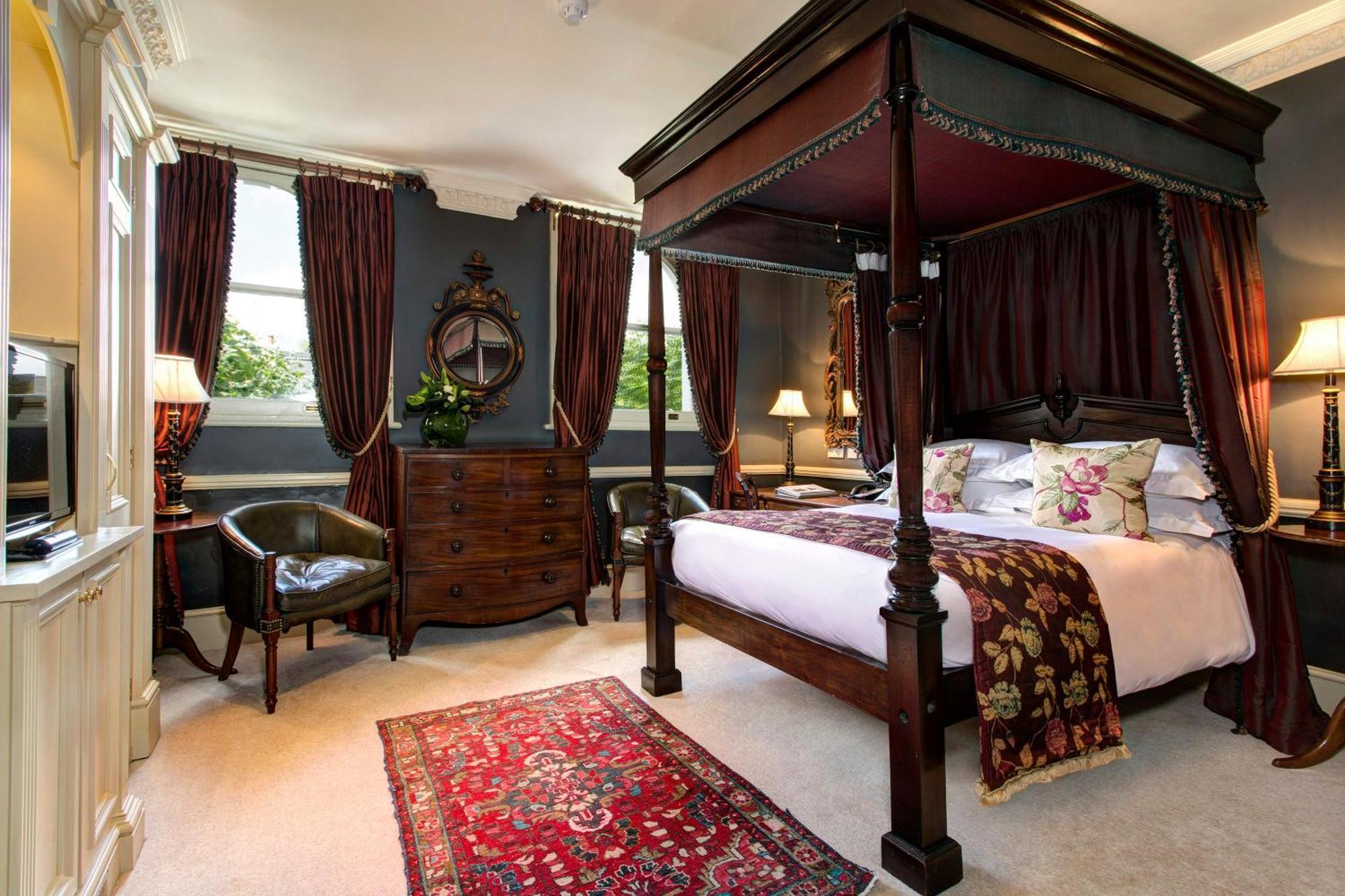 Deluxe Double Room,1731422868:JPEG