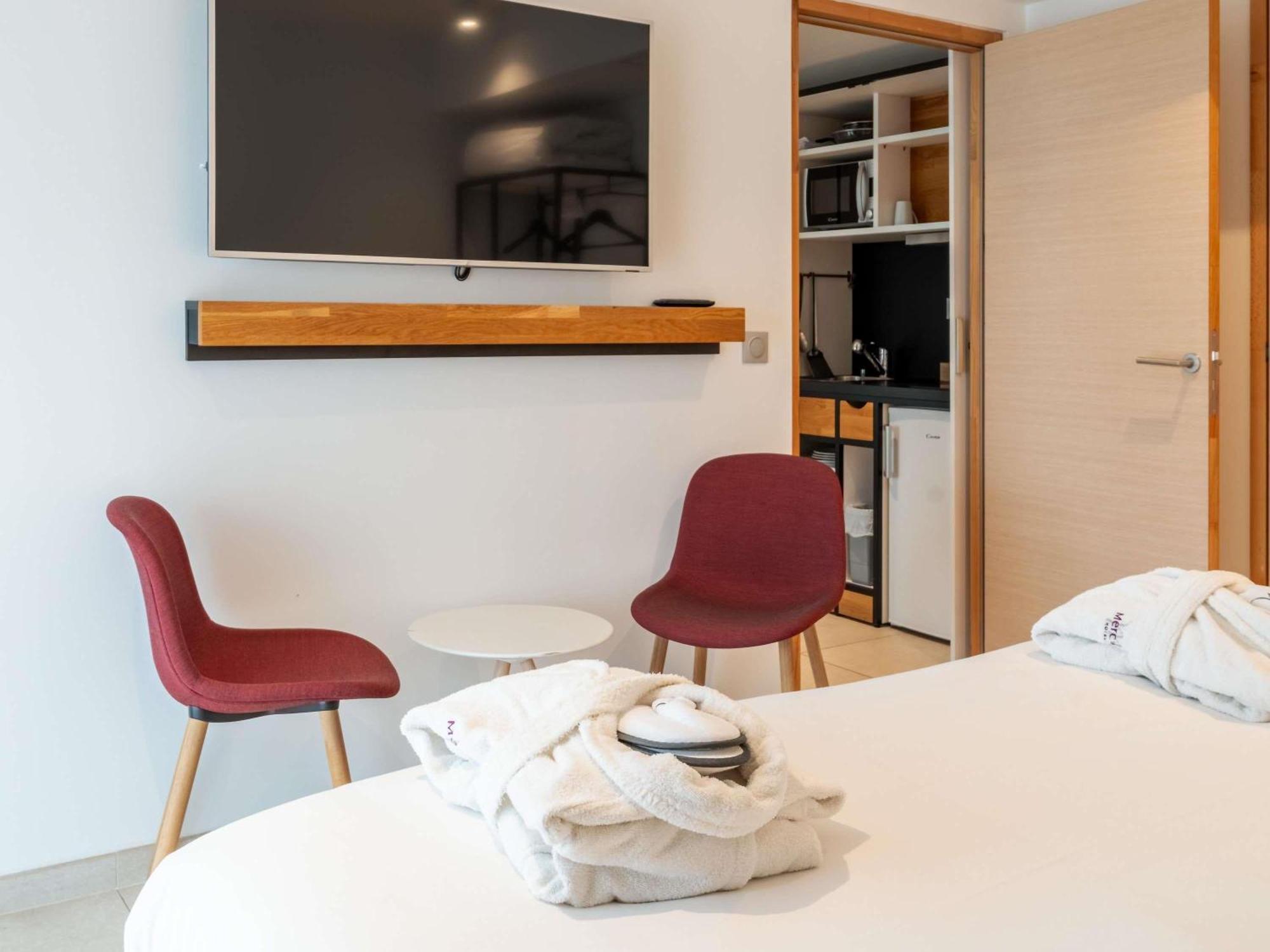 Double Suite Balcony One Double Sofa Bed