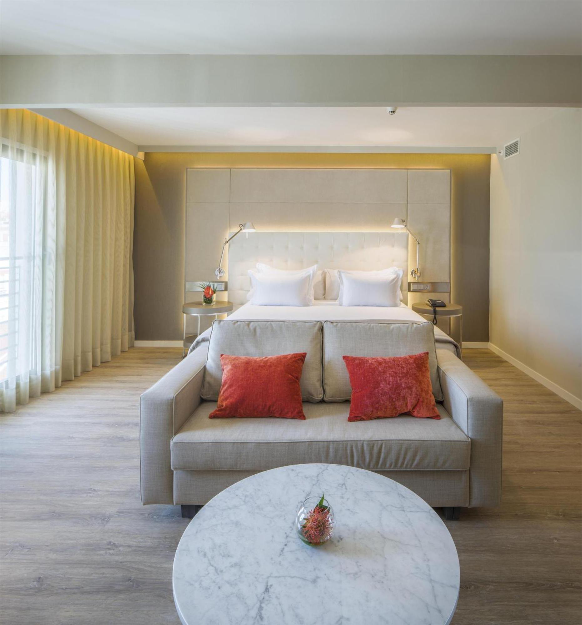 Suite with View and Terrace,1742570387:JPEG