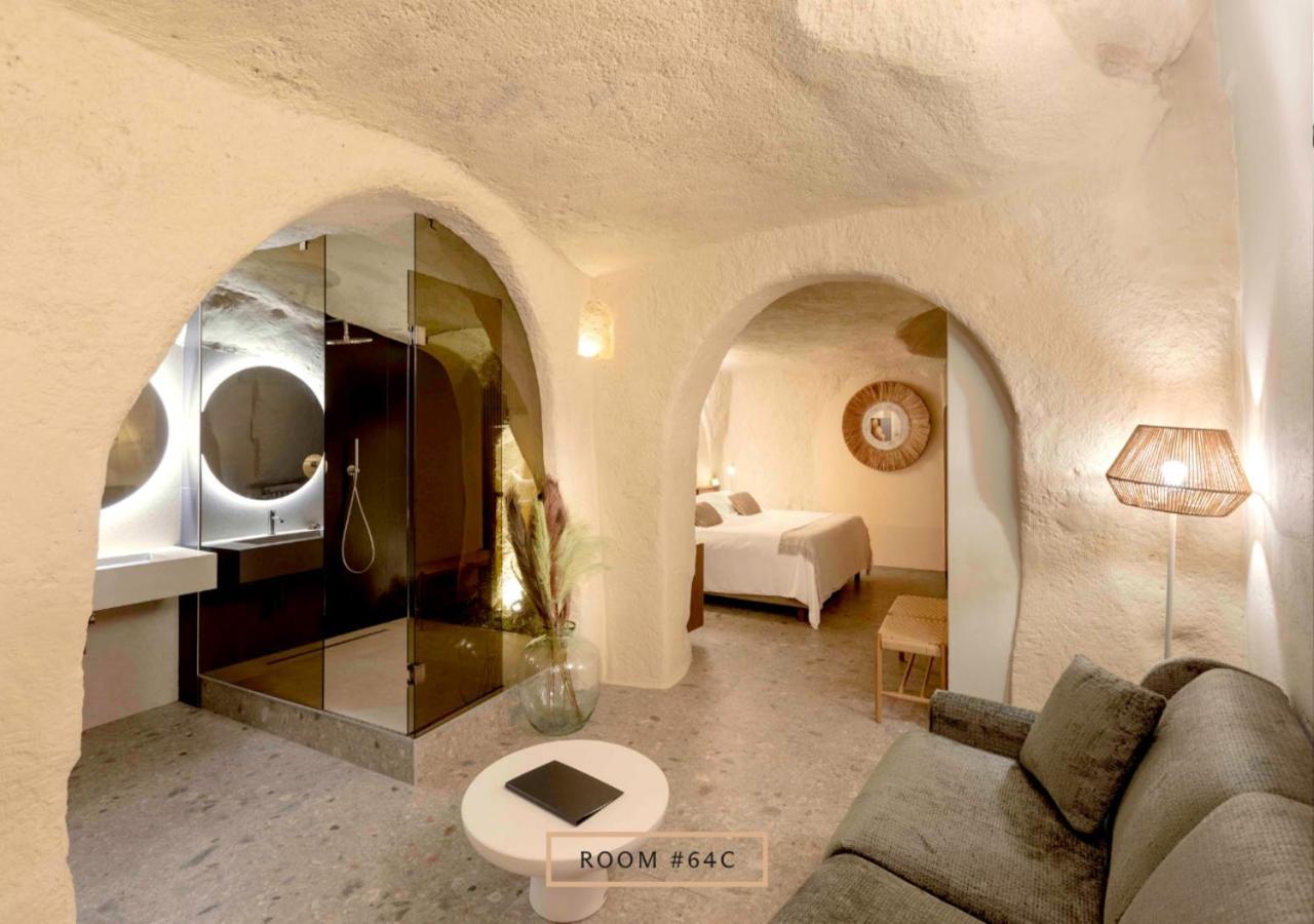Double Room Patio Cave