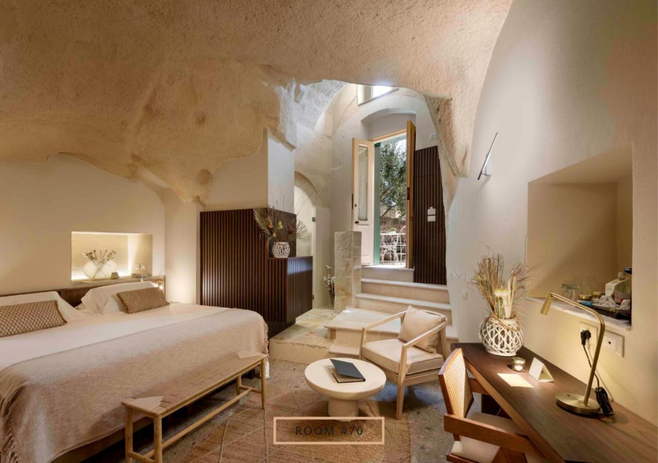 Double Room Patio Cave