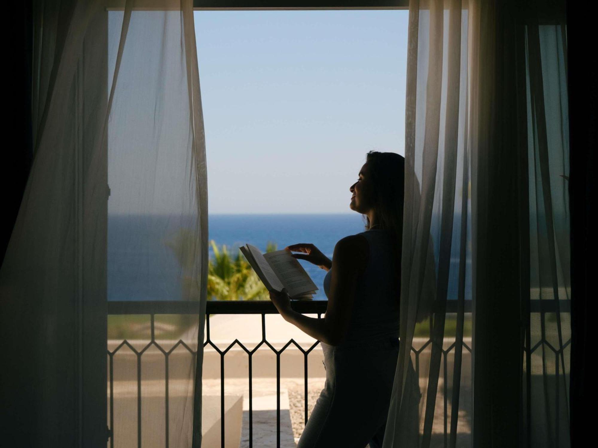 Deluxe Queen Room with Sea View - Ground Floor,1742764221:JPEG