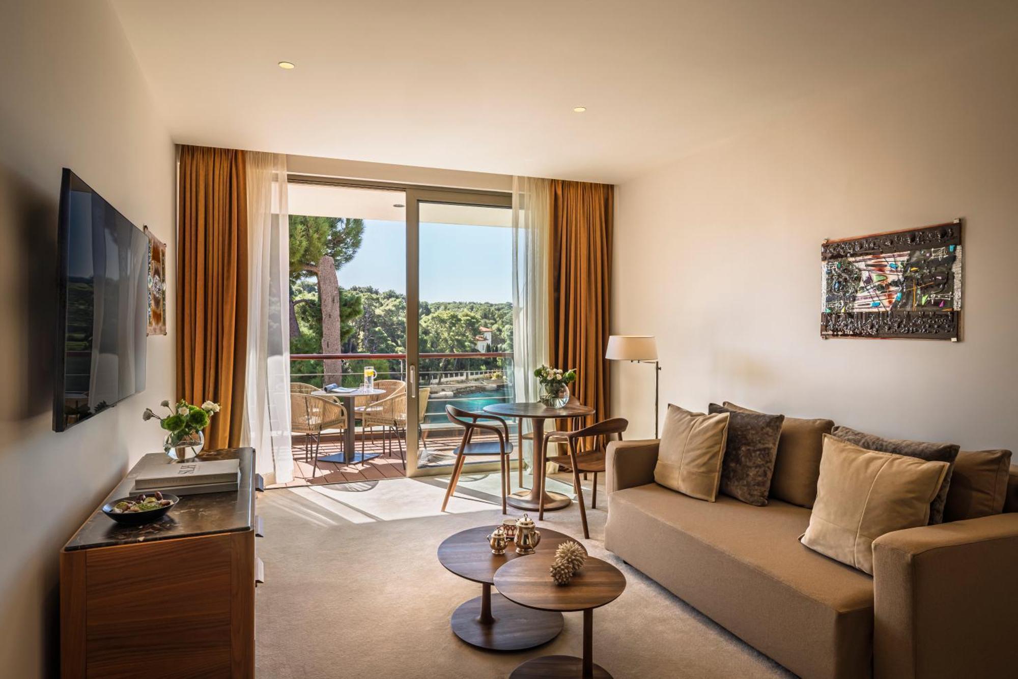 Cikat Bay Suite with Balcony and Sea View,1742900020:JPEG