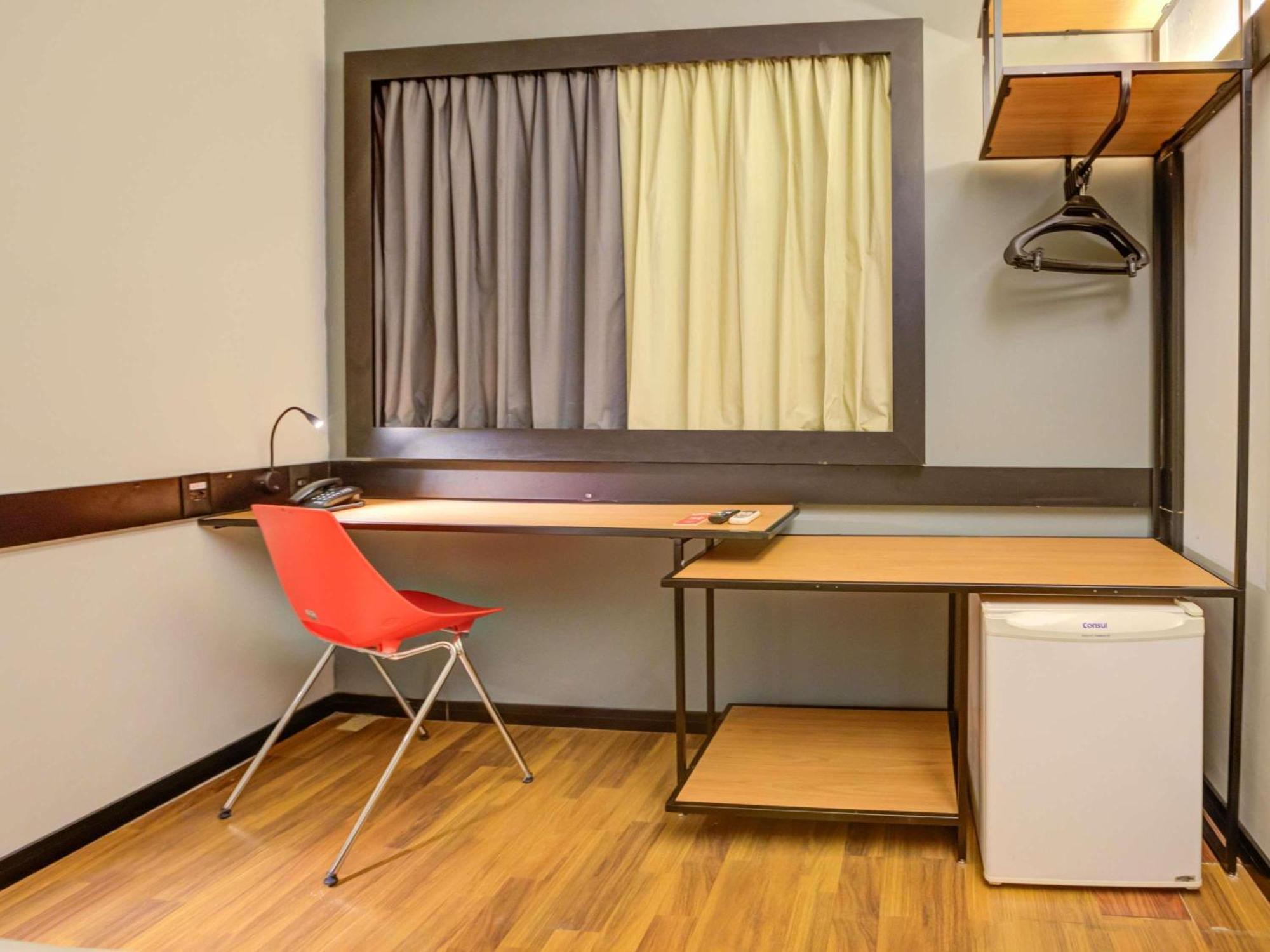 Habitación Estándar con cama doble y vistas al mar