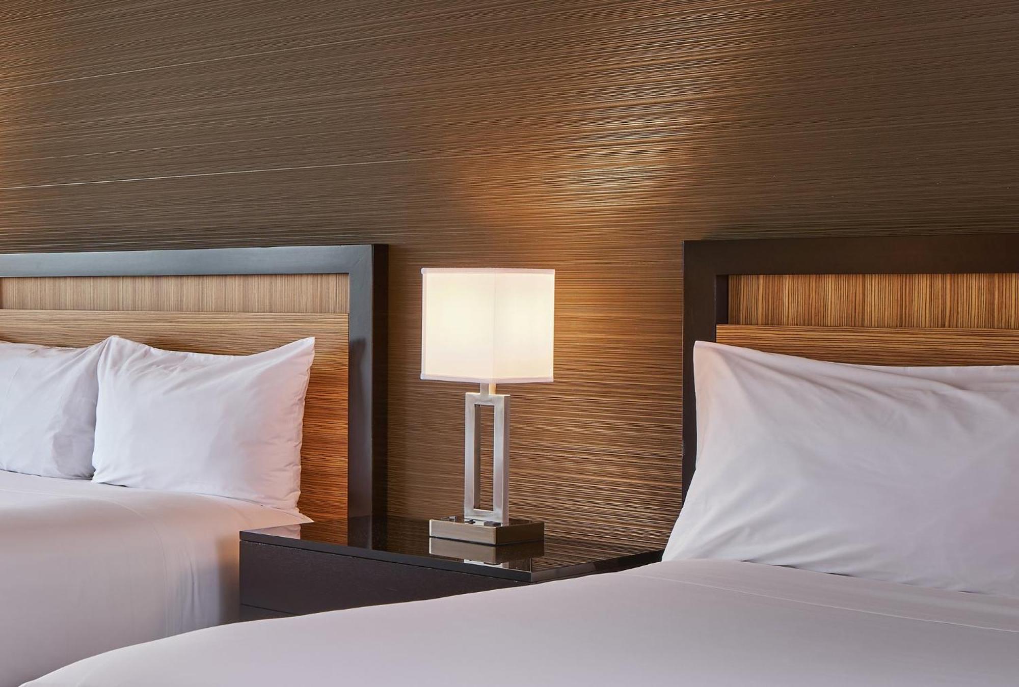 Zimmer Grand View mit Queensize-Bett