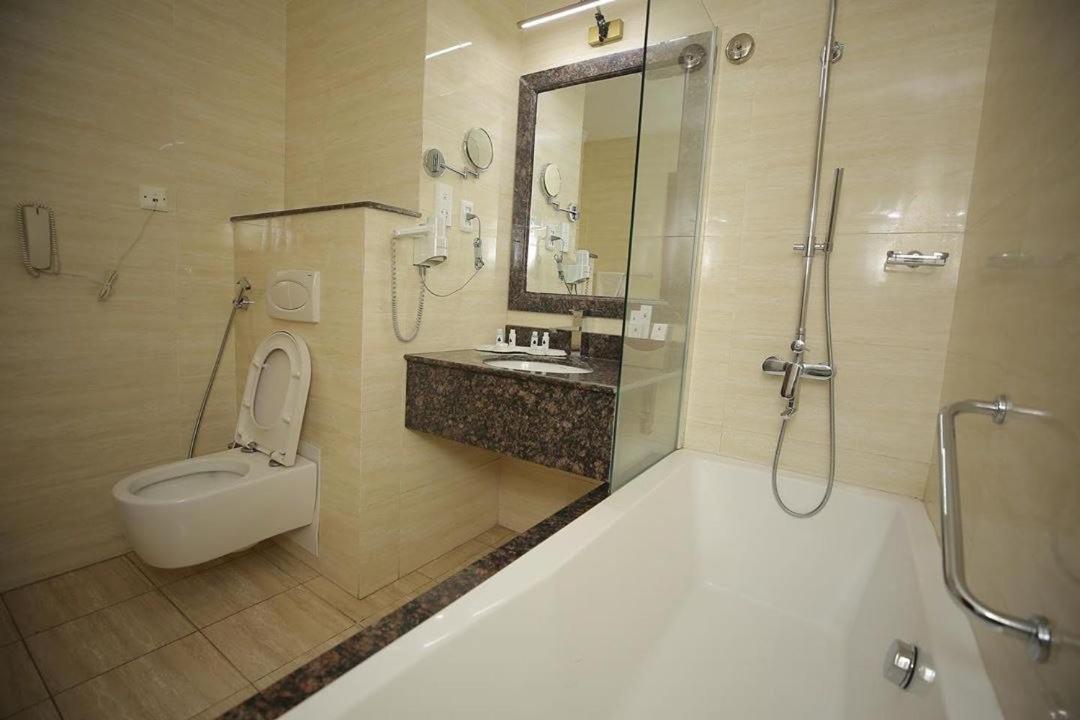 Apartment Salon