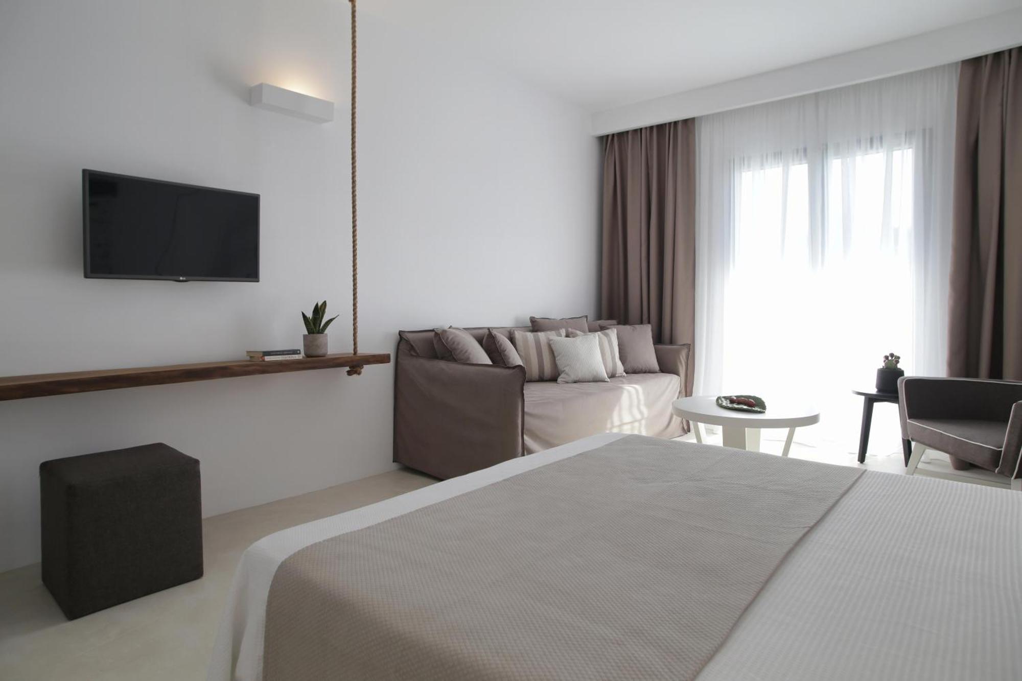 Deluxe Double Room,1746926236:JPEG