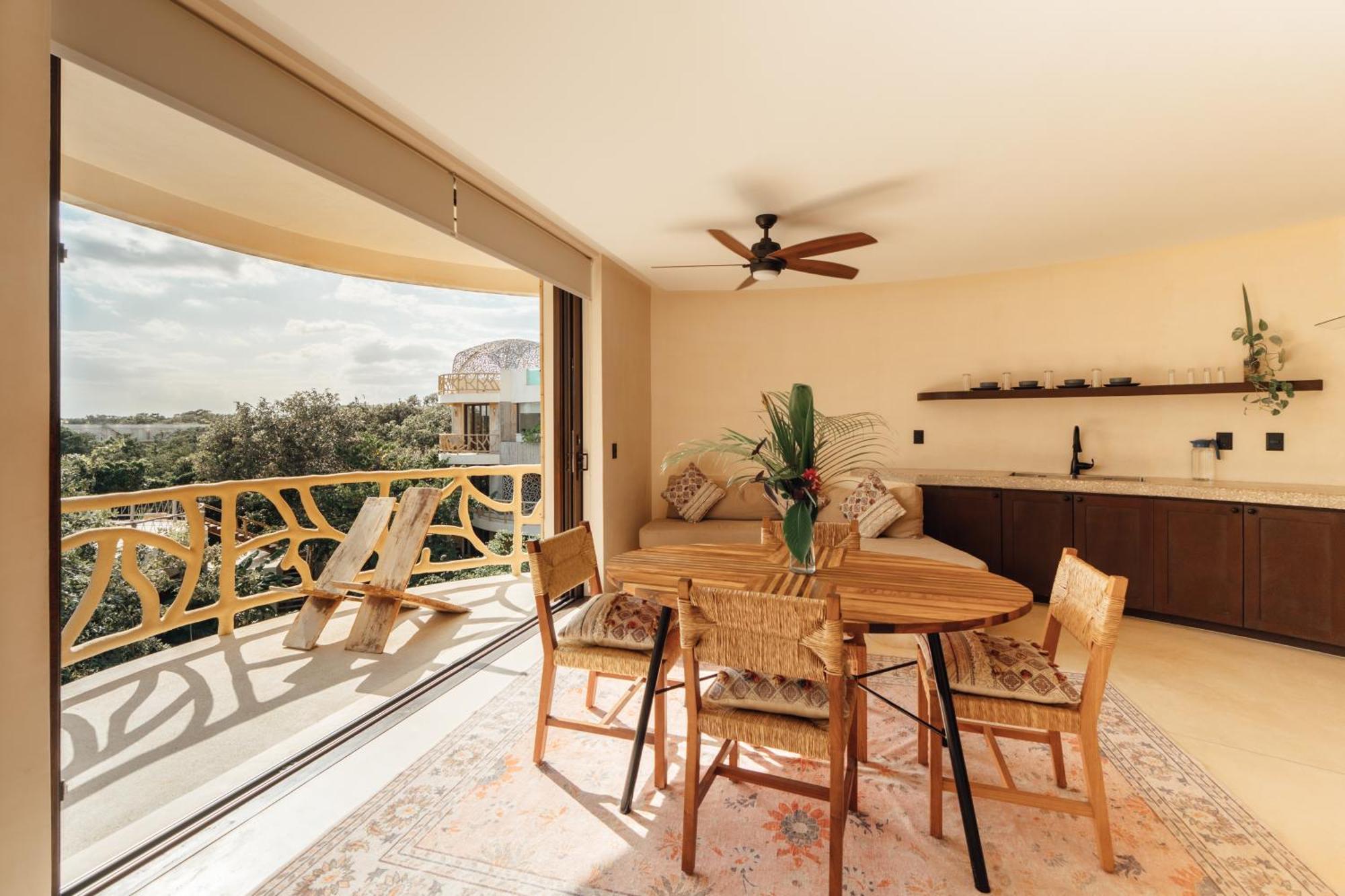 Apartment Split Level