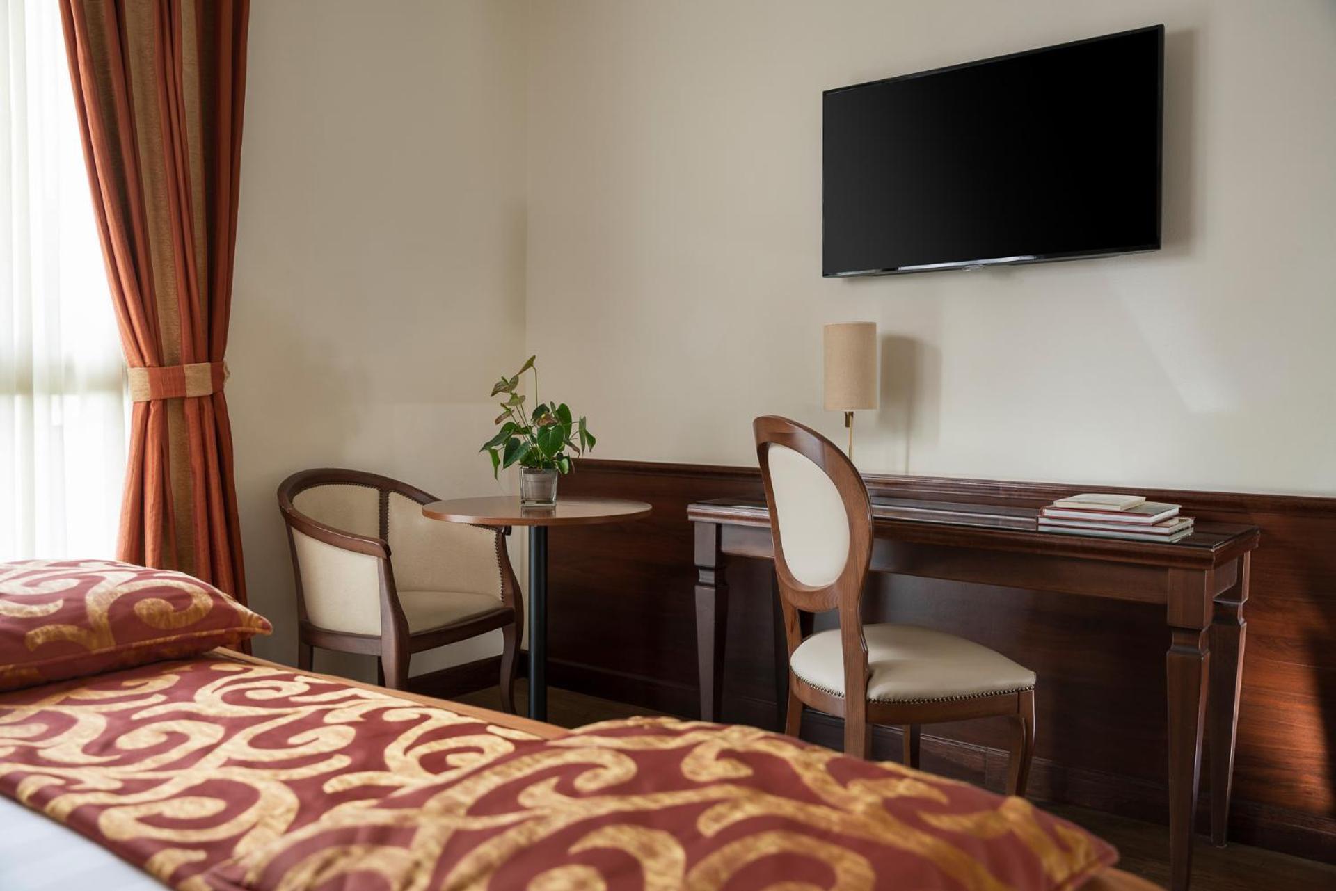 Classic Double or Twin Room