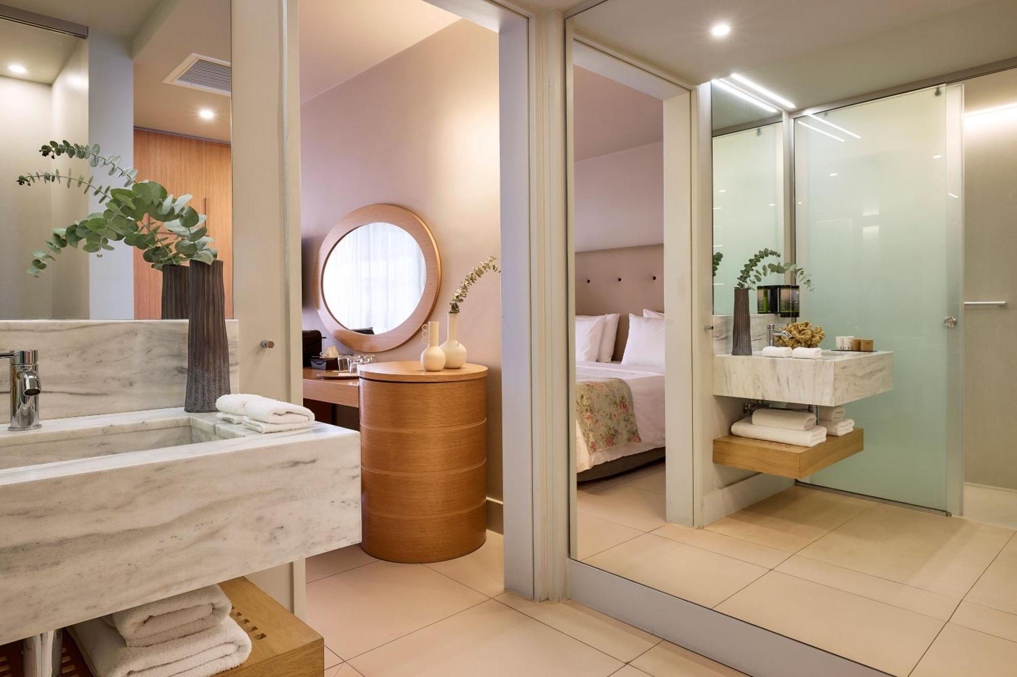 Mythica Signature Room Sea View