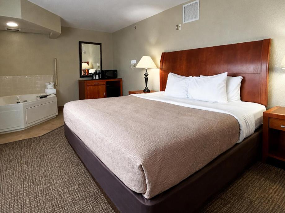 King Room with Spa Bath