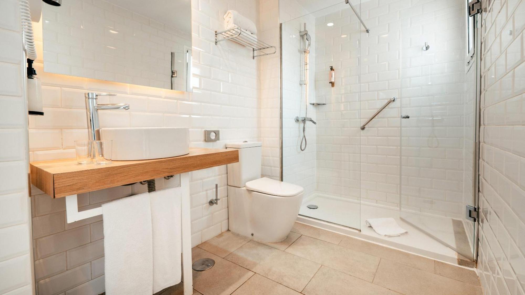 One Bedroom Suite Partial Sea View