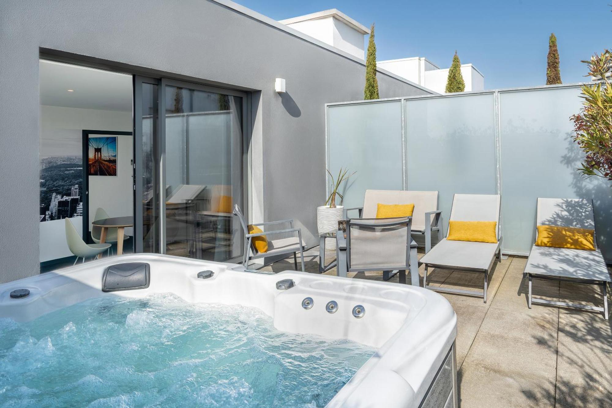 King Suite Spa Bath Terrace Non-Smoking