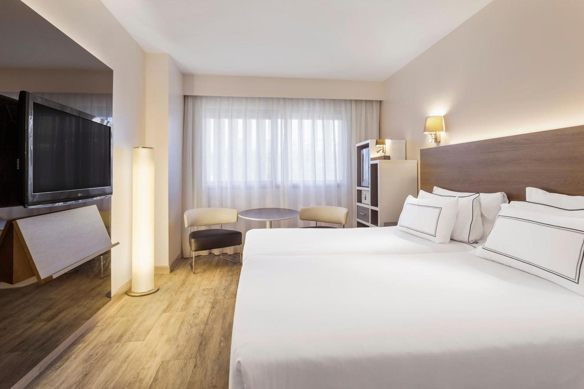 Twin Room,1765799036:JPEG