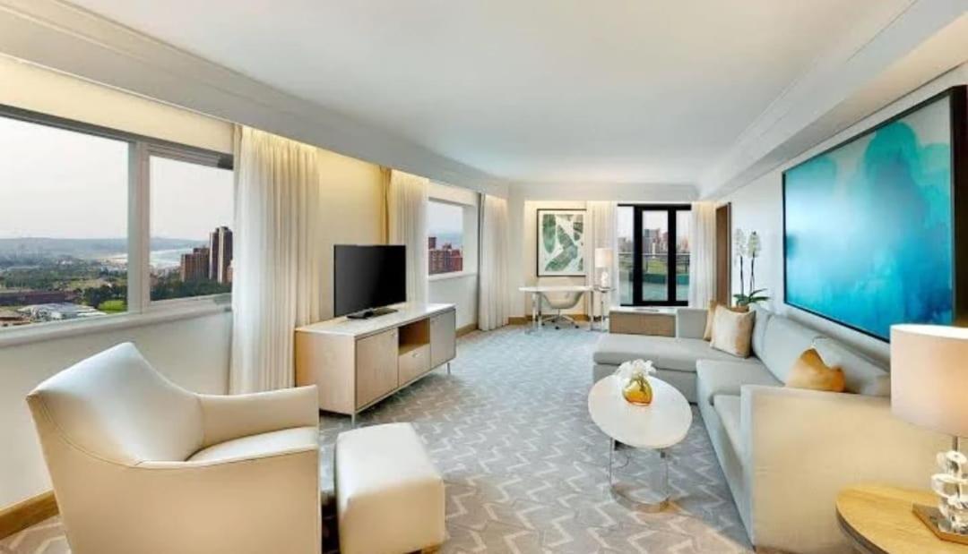 Ambassador Suite