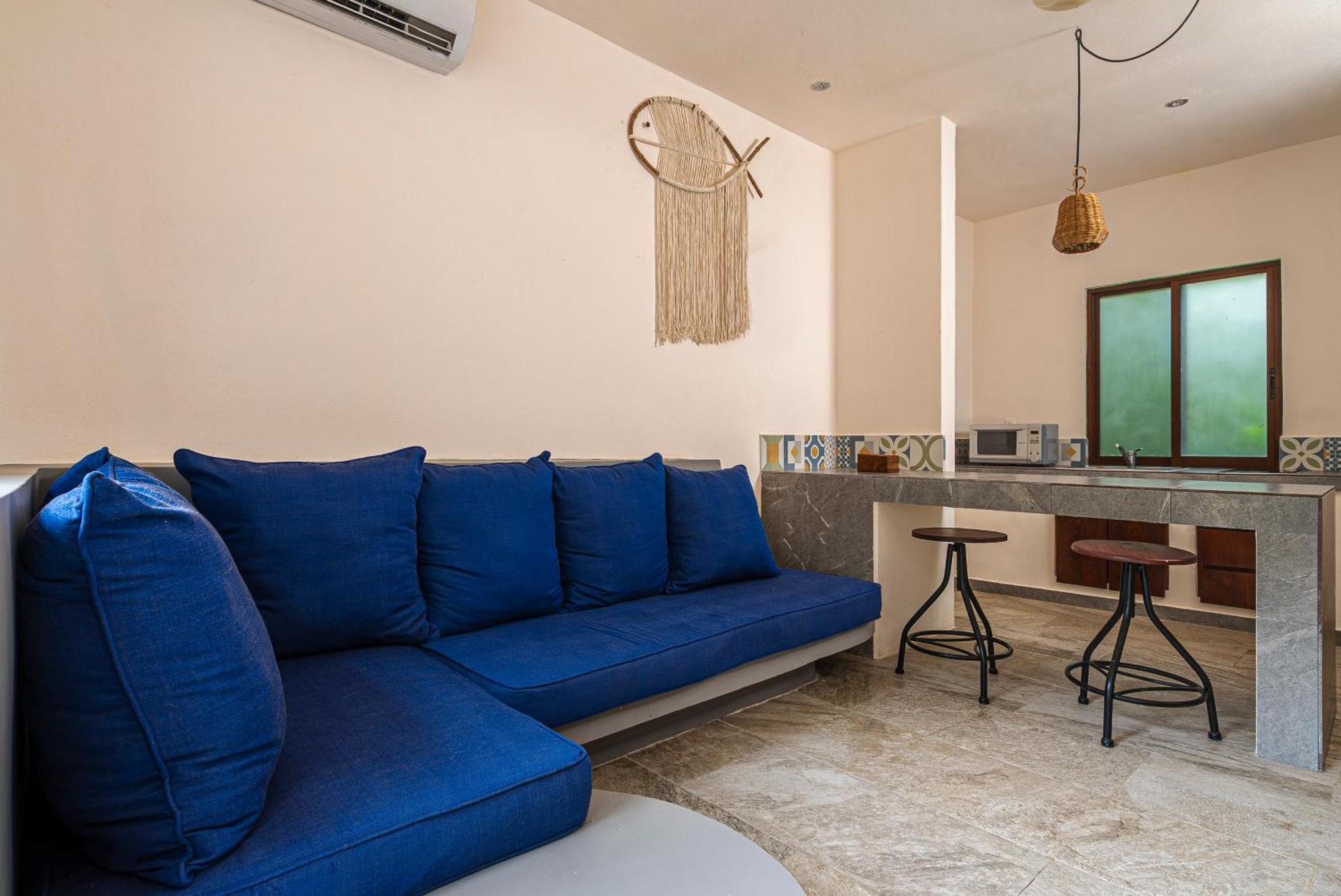 Studio Terrace,1767230479:JPEG