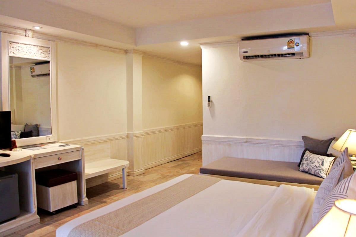 Grand Deluxe Double Room