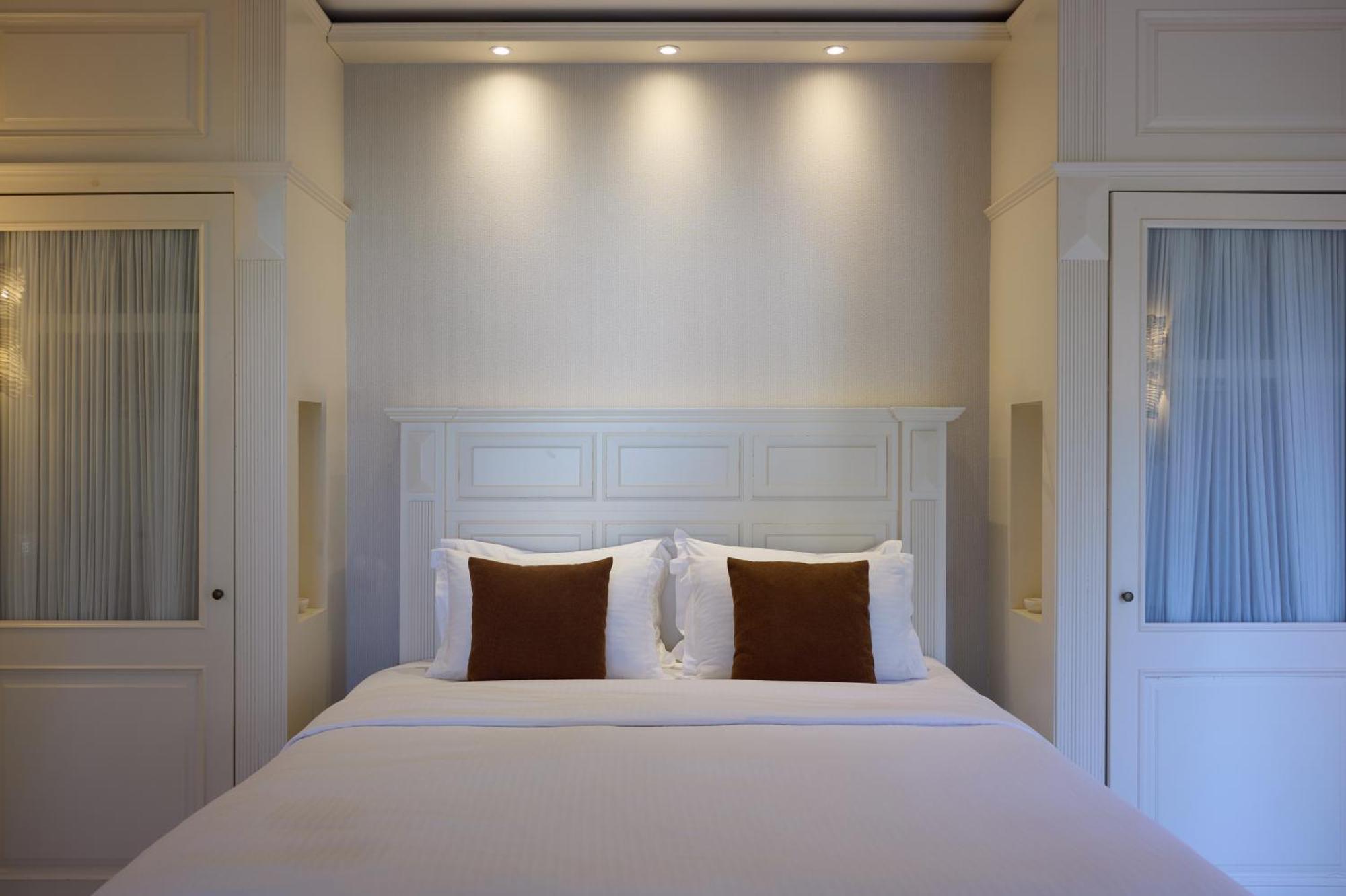 One Bedroom Deluxe Suite Garden or Sea view
