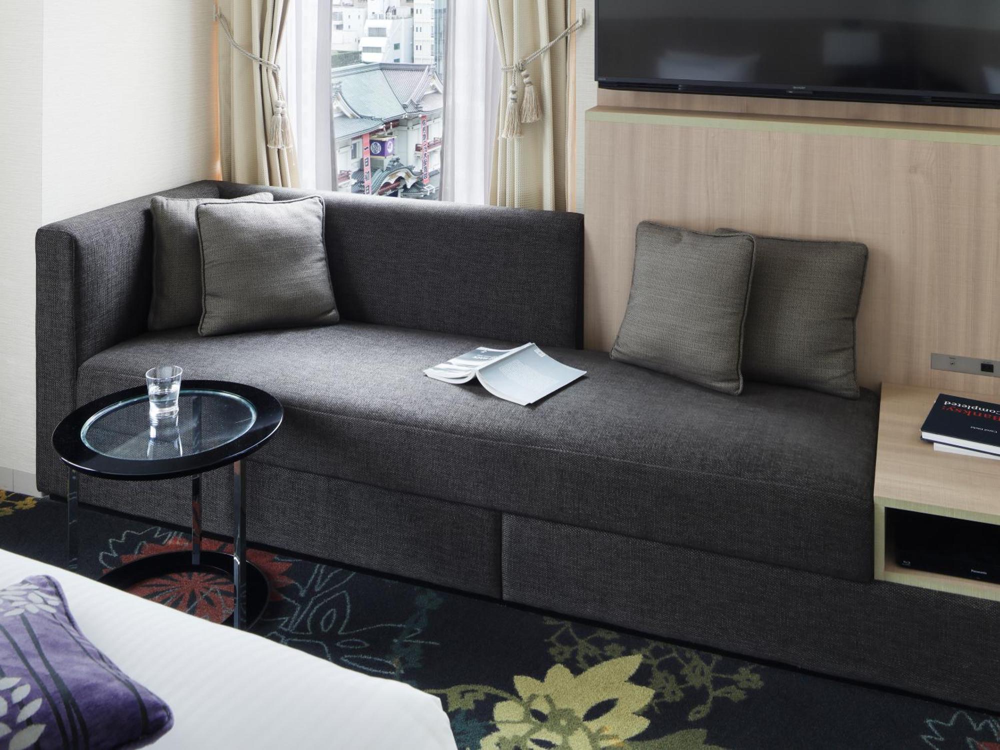 Deluxe Corner Twin Room