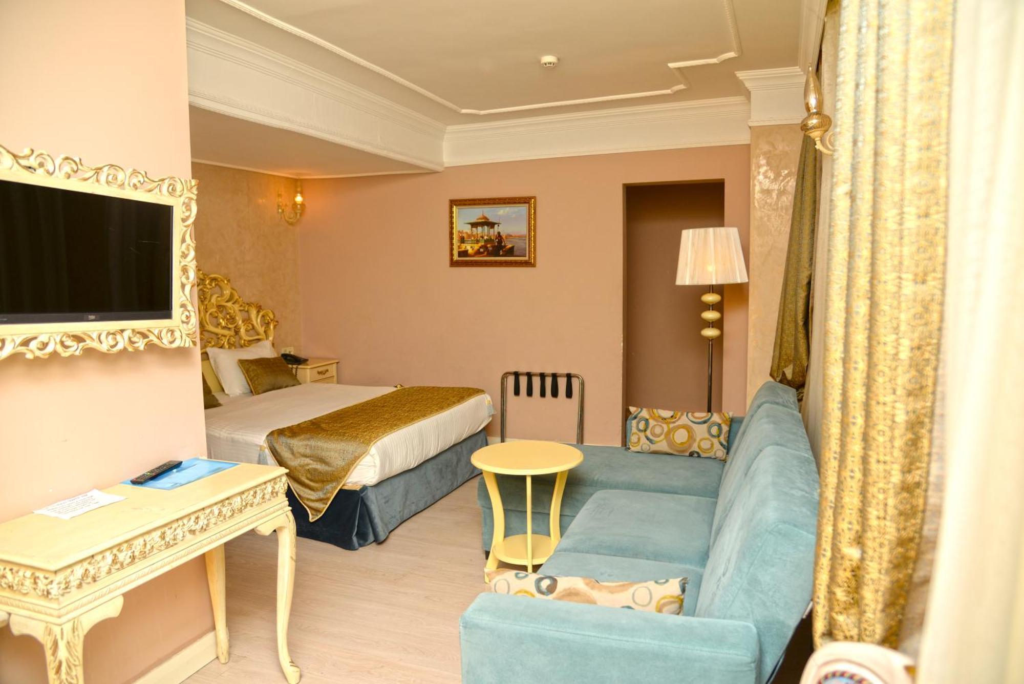Superior Triple Room