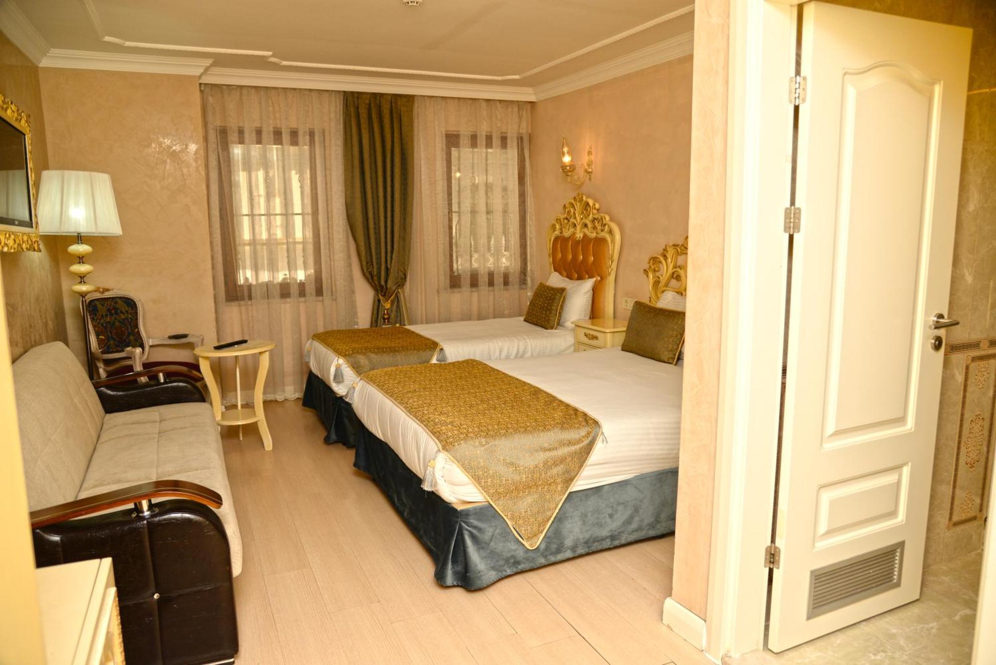 Superior Triple Room
