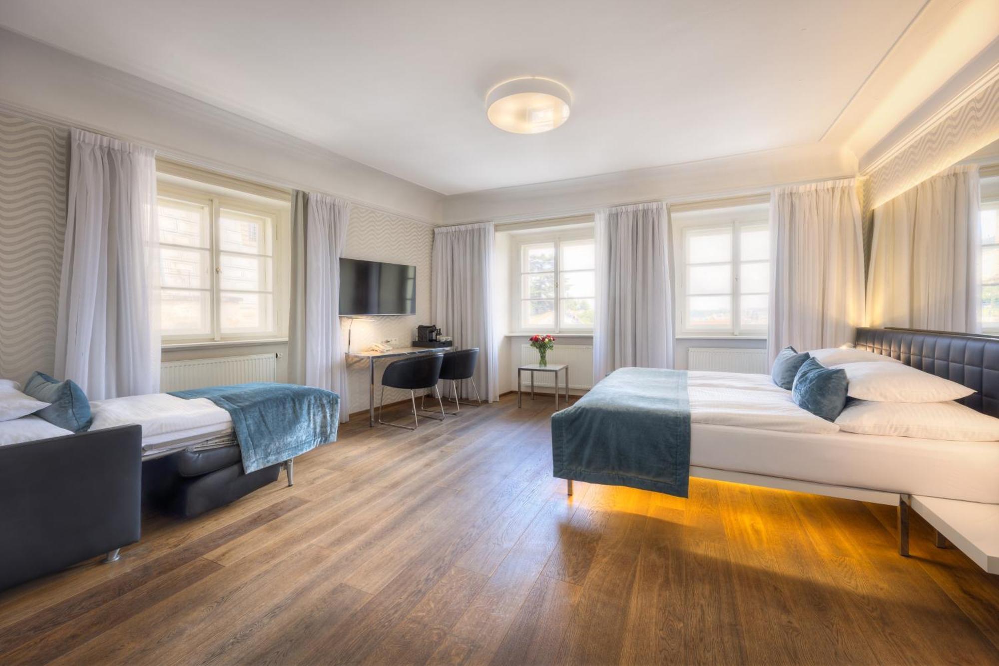 Junior Suite City View