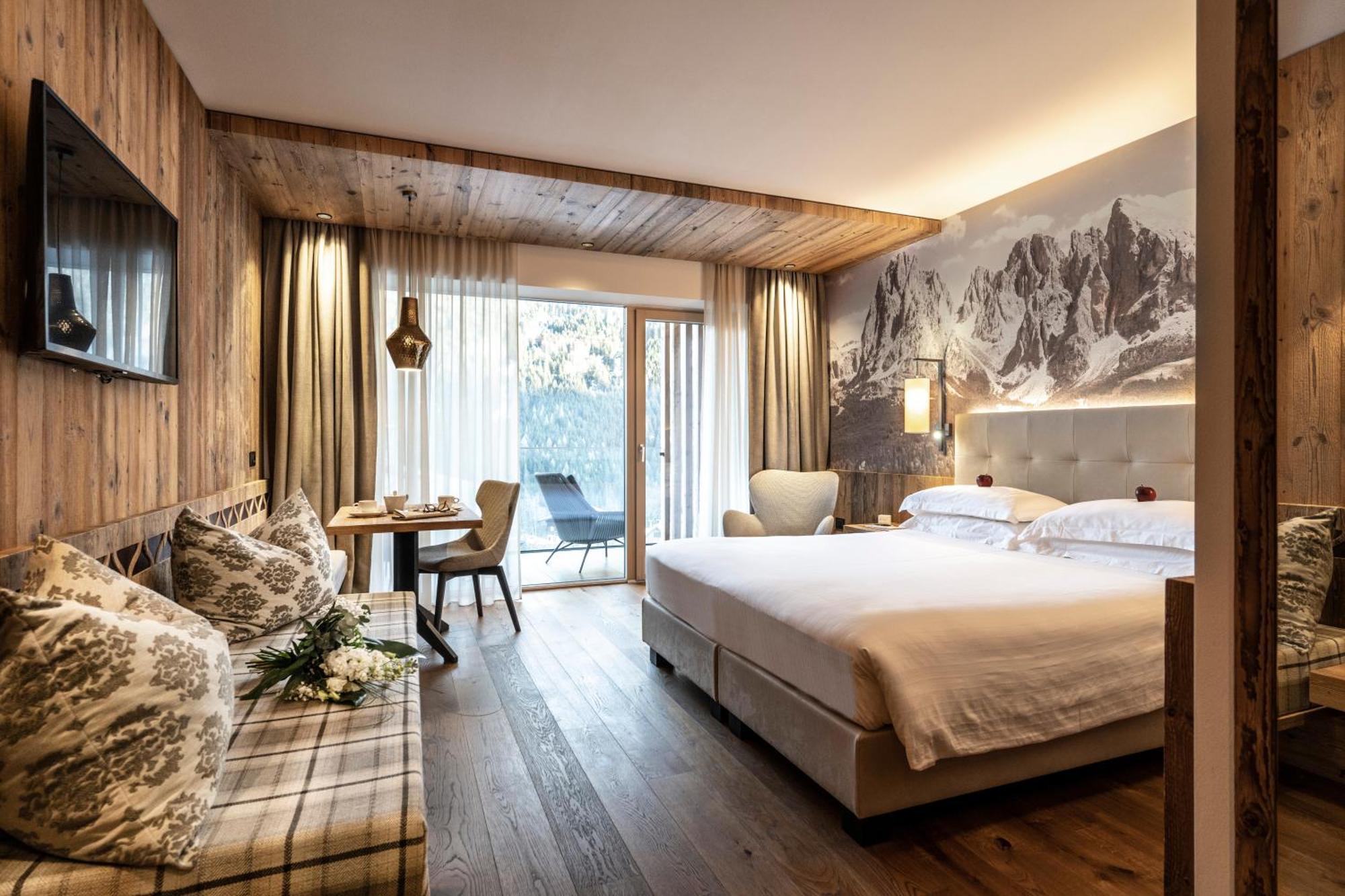 Junior Suite Mountain View