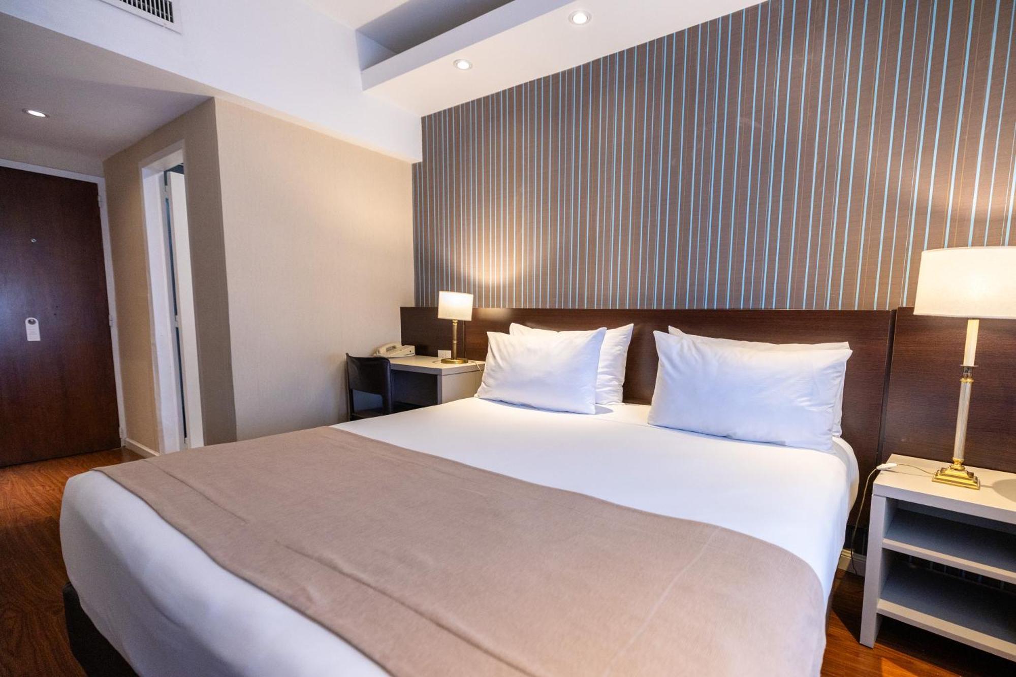 Quarto Superior com Cama de Casal ou 2 de Solteiro