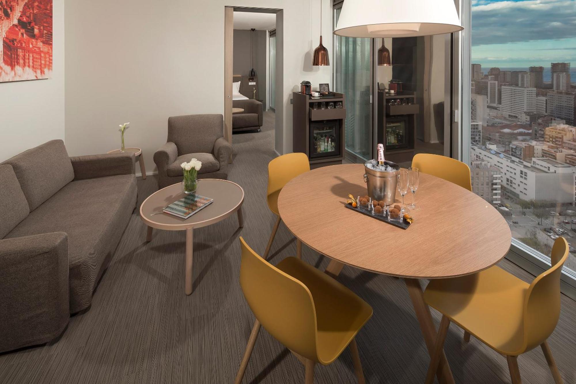 The Level Suite Sea View