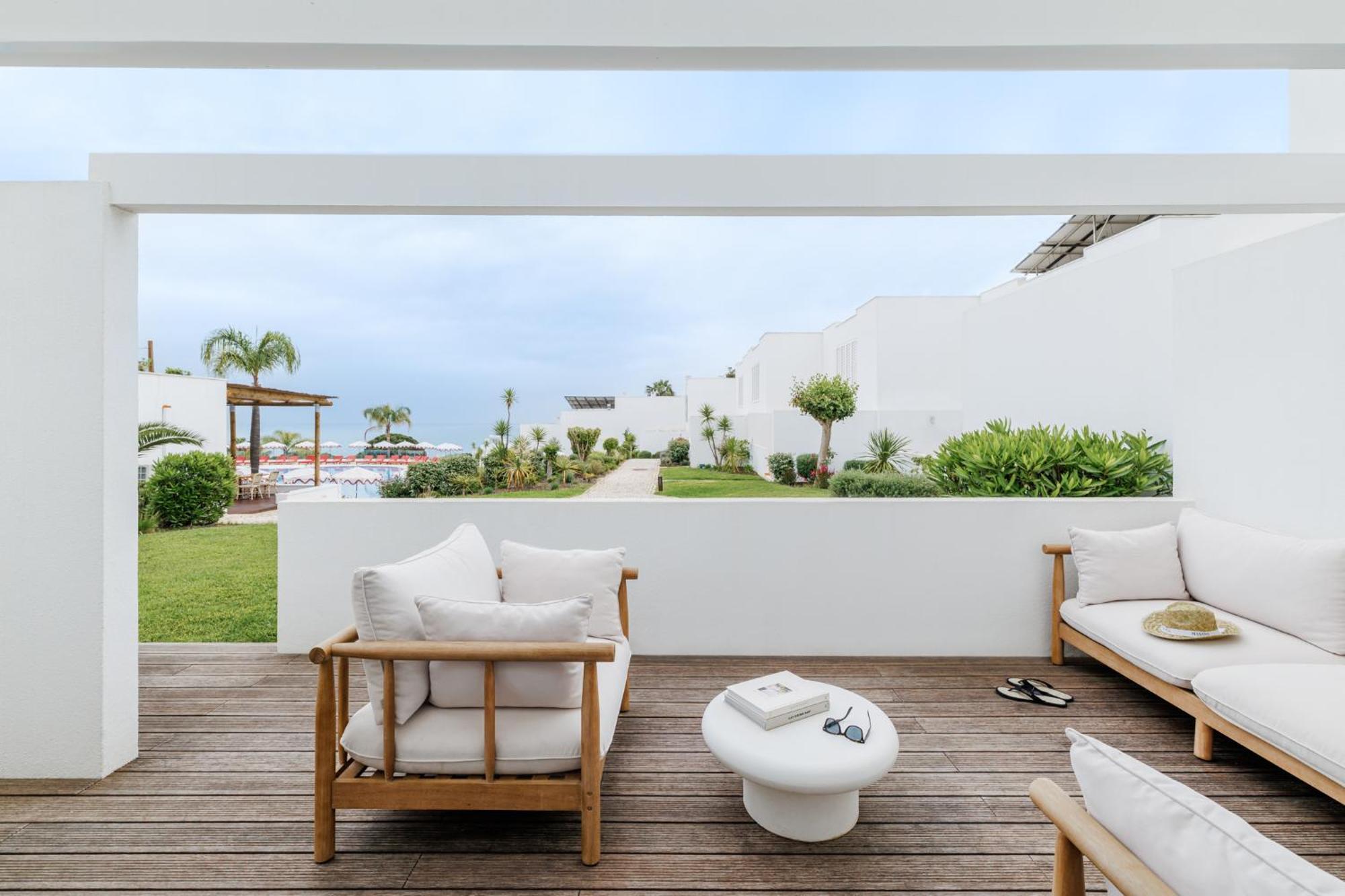 Two-Bedroom Suite Pool View Courtyard