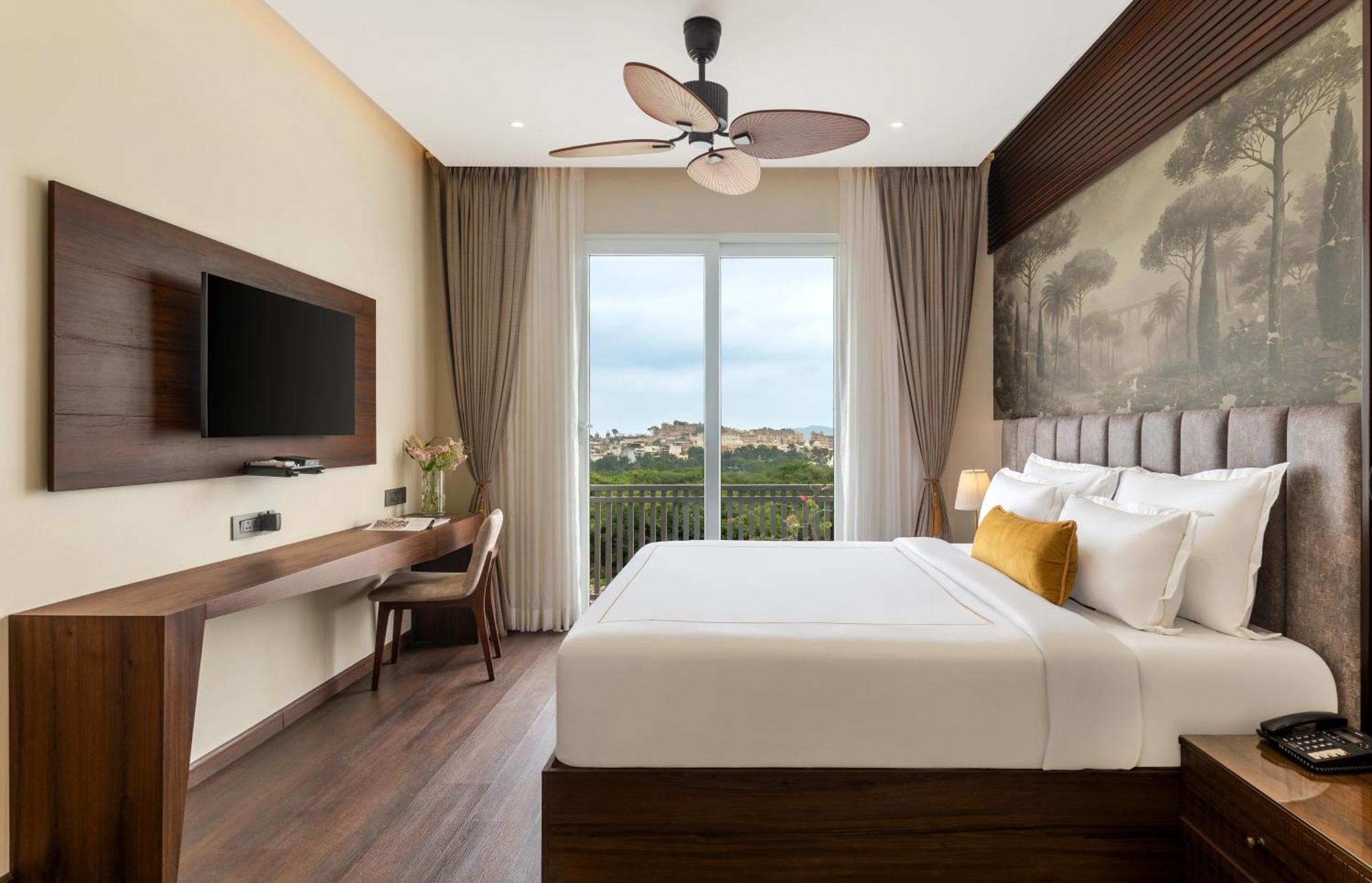 Premium Palace View Room