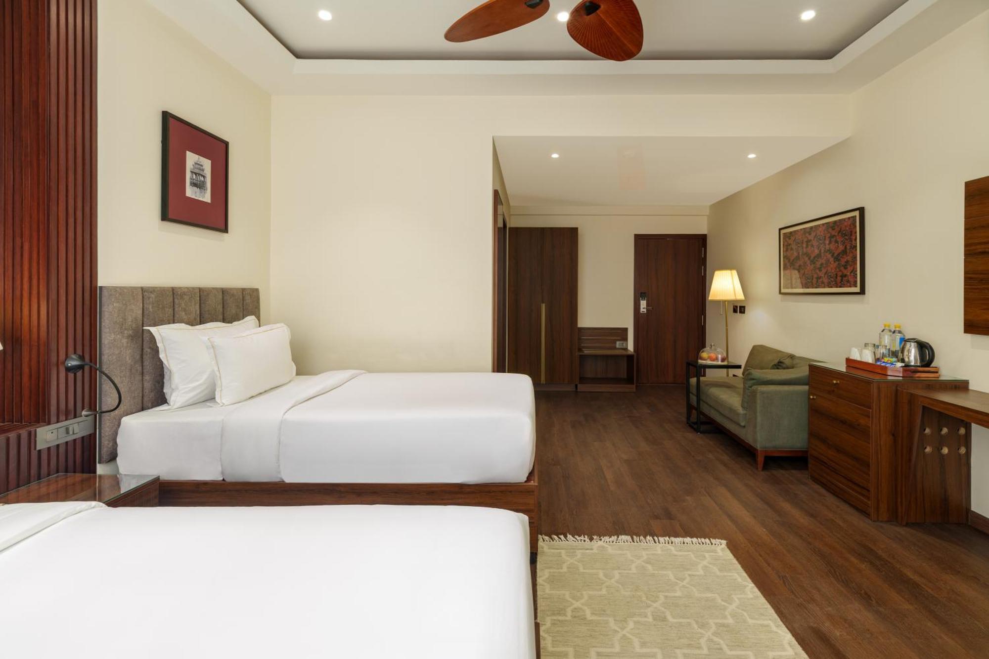 Elegant Twin Bed Room