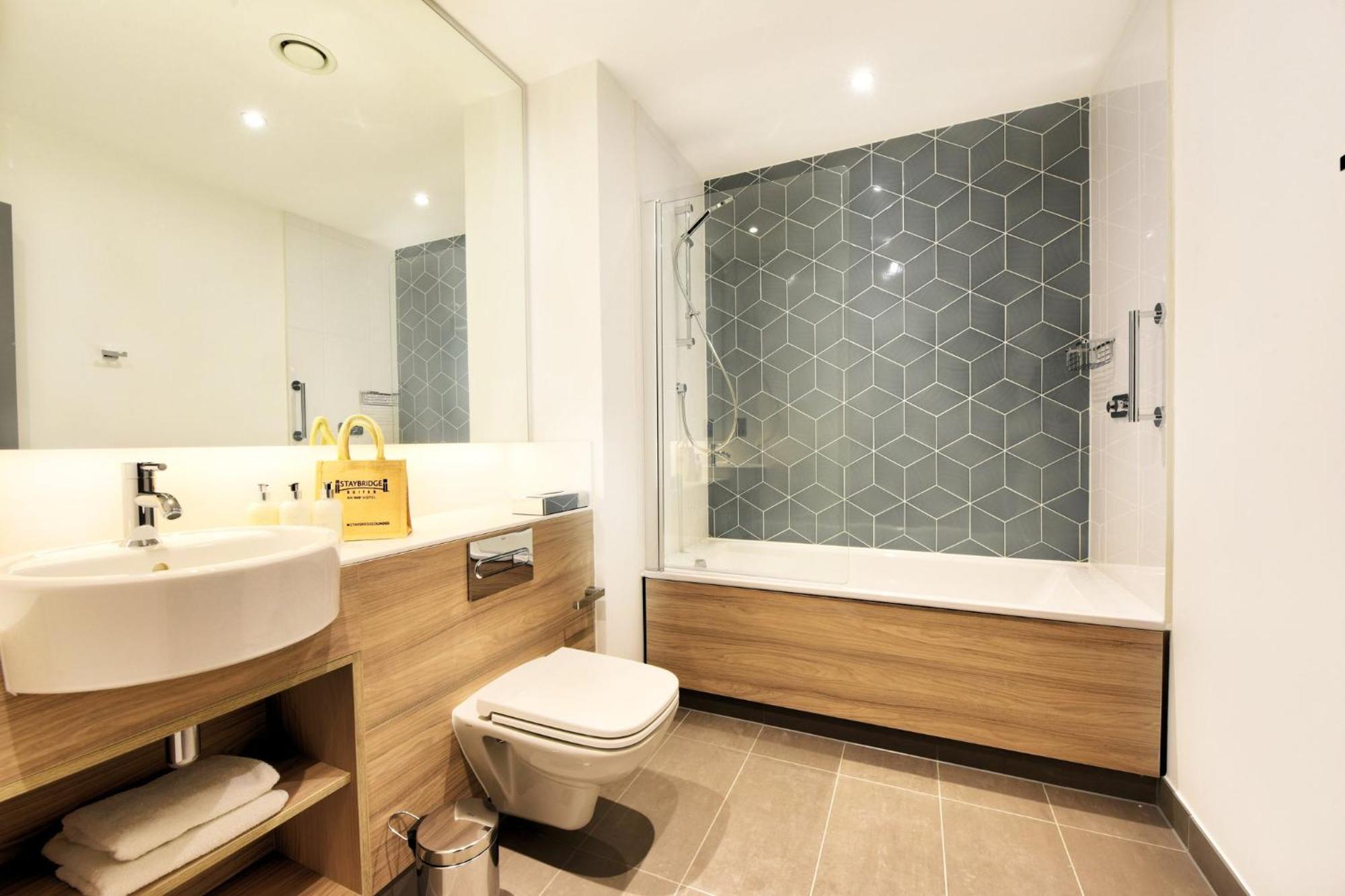 One-Bedroom King Suite