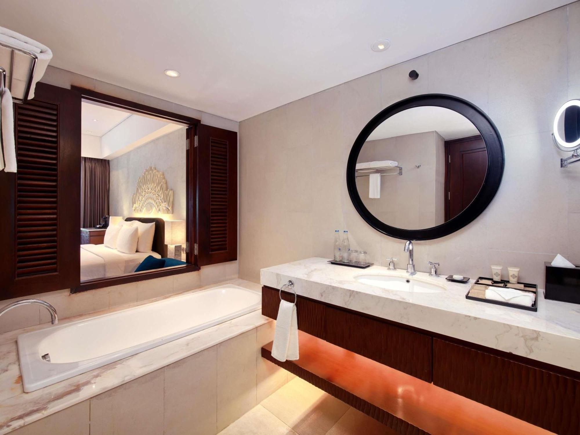 Deluxe Room Twin Beds
