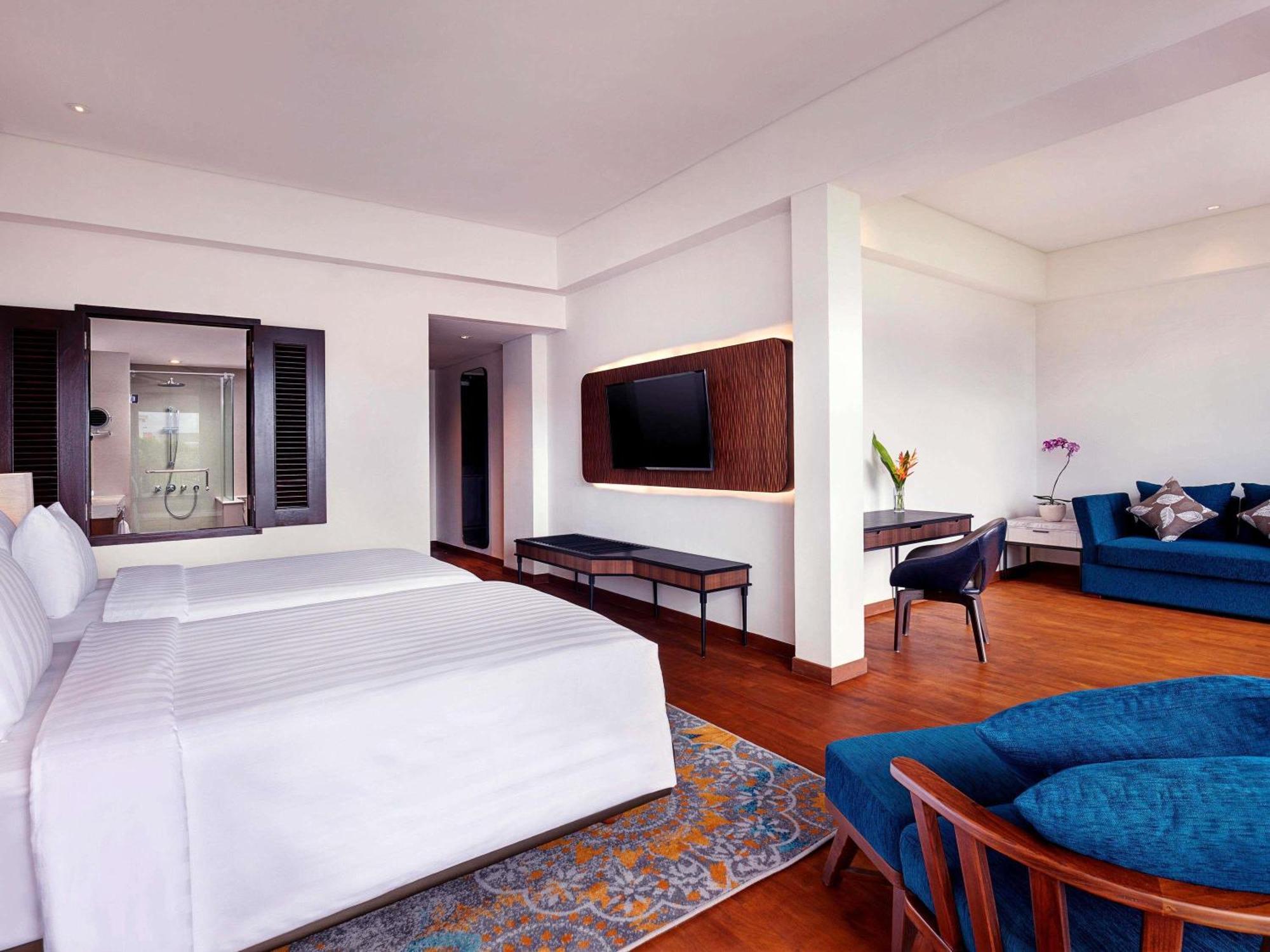 Junior Suite Two Single Beds