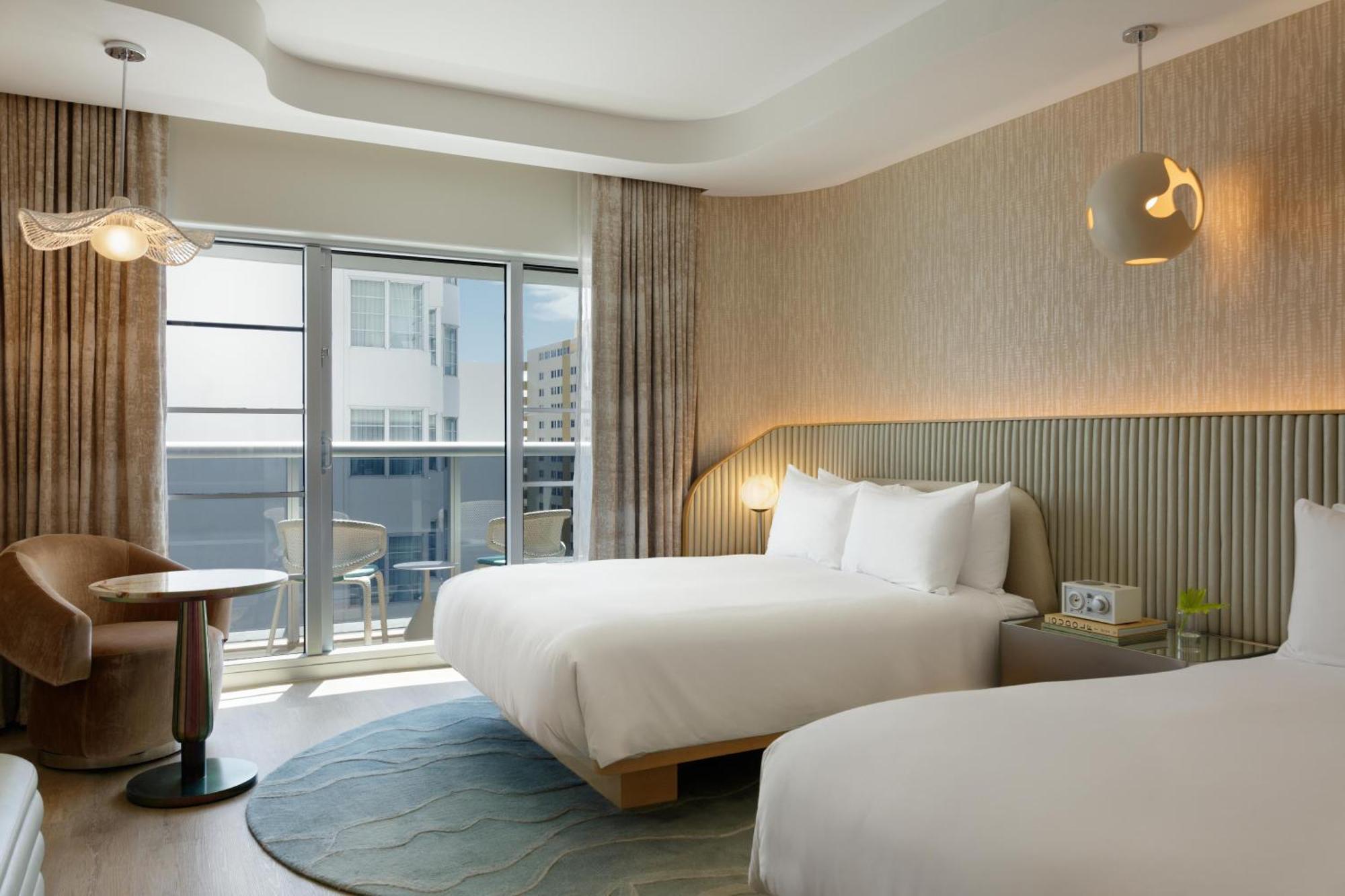 Queen Room Two Queen Beds Accessible Tub Mobility Access