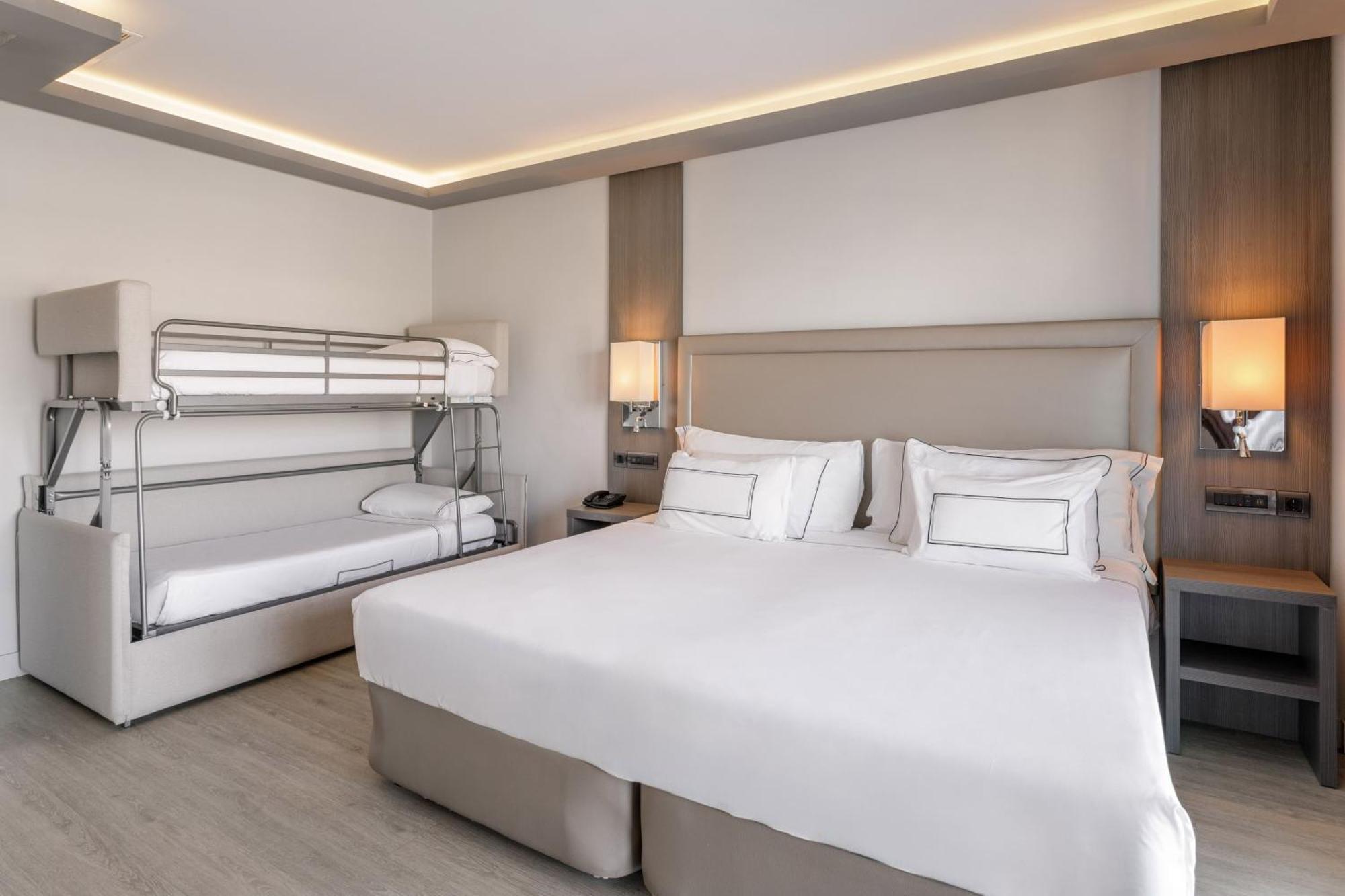 Grand Premium Room