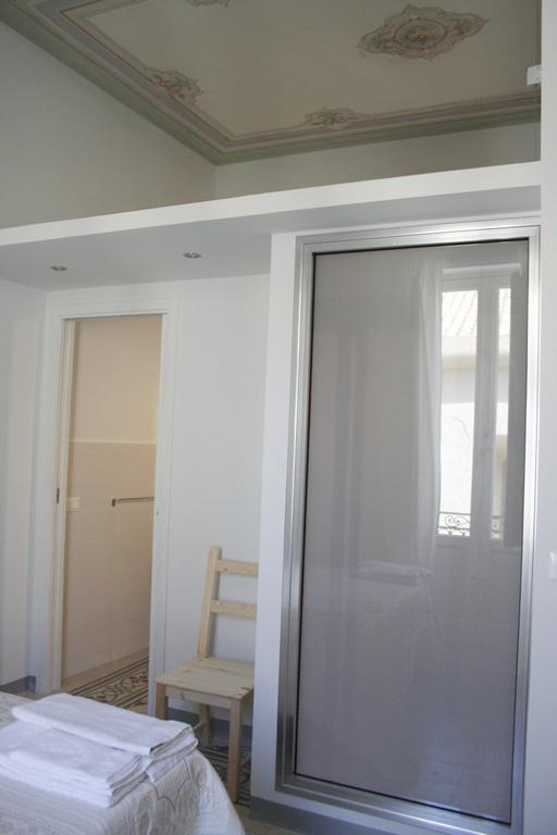 Deluxe Room,185609001:JPEG
