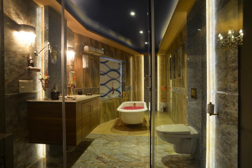 Queen Suite