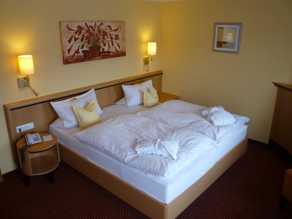 Double Room,1090754433:JPEG